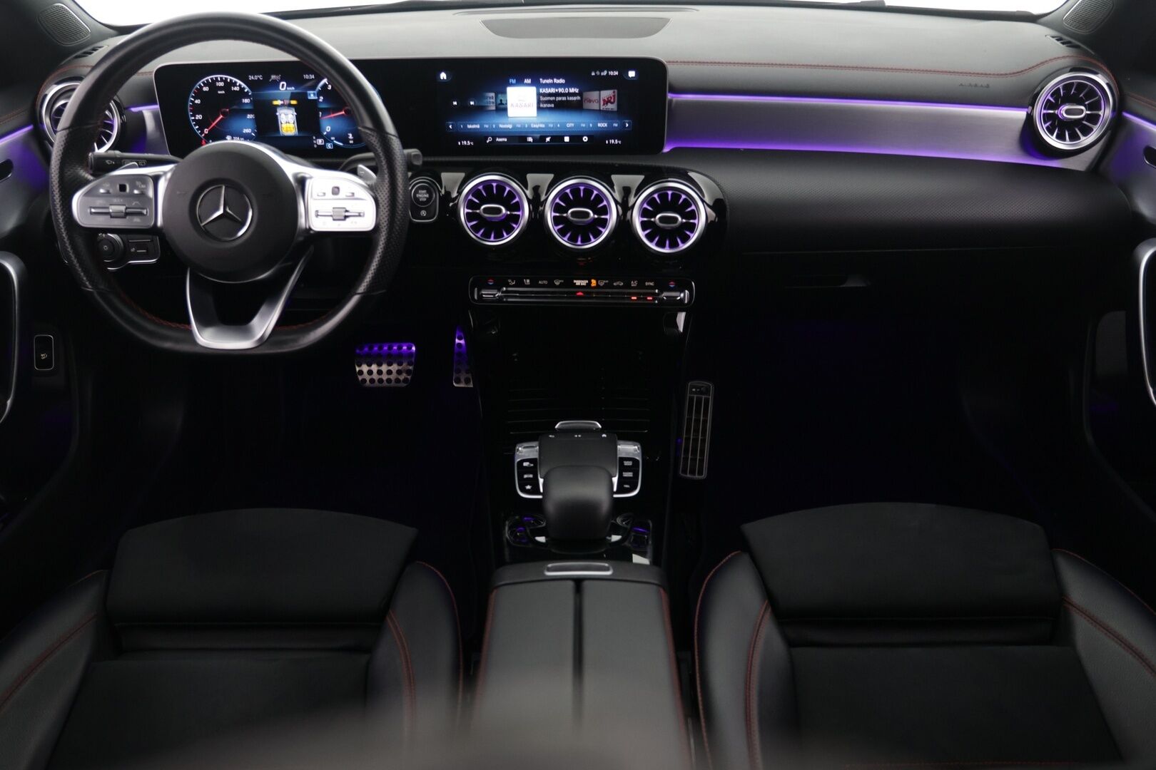 Mercedes-Benz CLA 2020 180 A Shooting Brake Business AMG - | AMG sisä- ja ulkopaketit | Widescreen | P.Kamera | Ambient | ACC | 