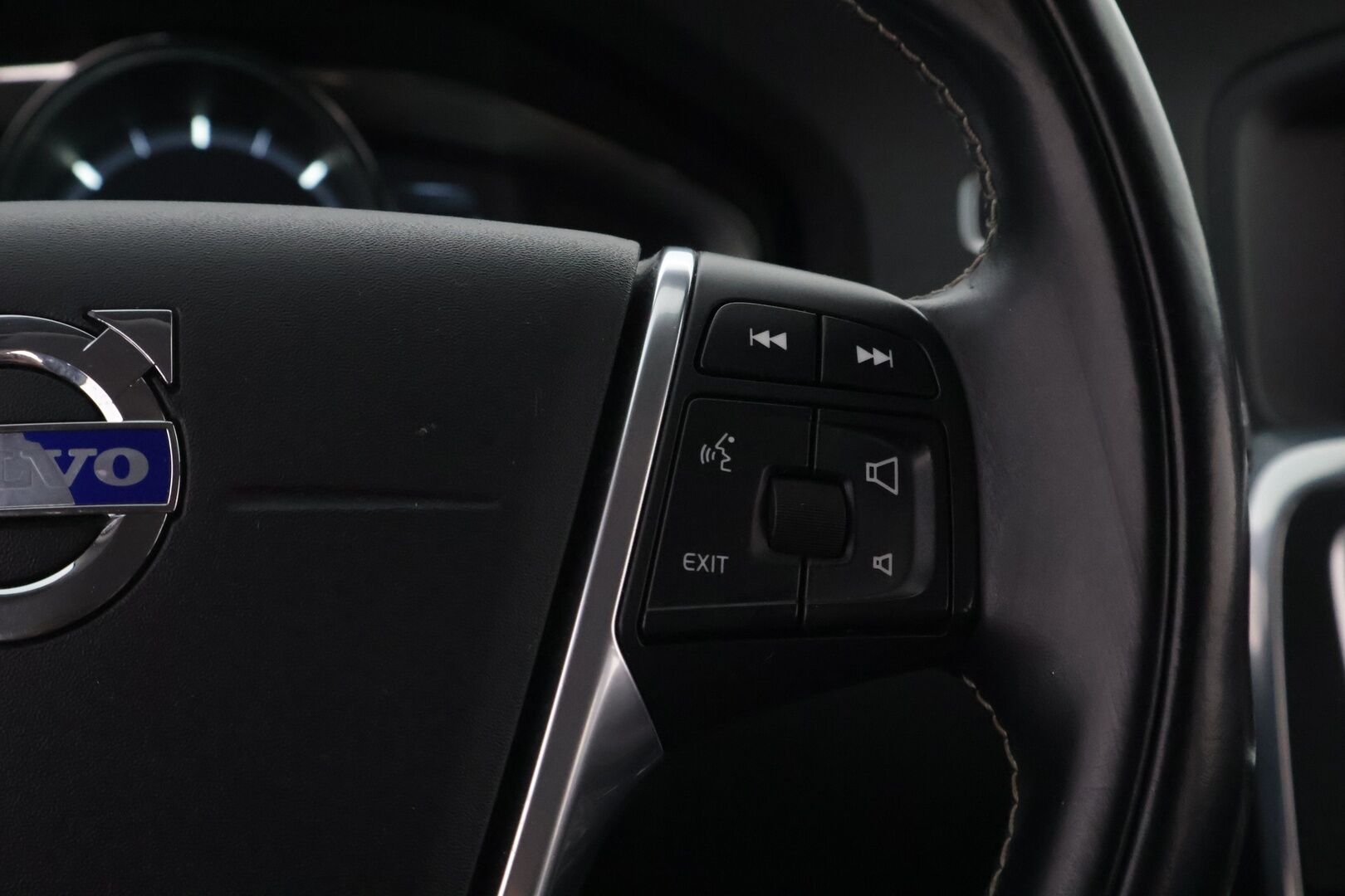 Volvo V60 2015 D6 AWD Summum+ Plug In Hybrid aut YritysOutlet - Myydään vain yrityksille - YritysOutlet - Myydään vain yrityksille