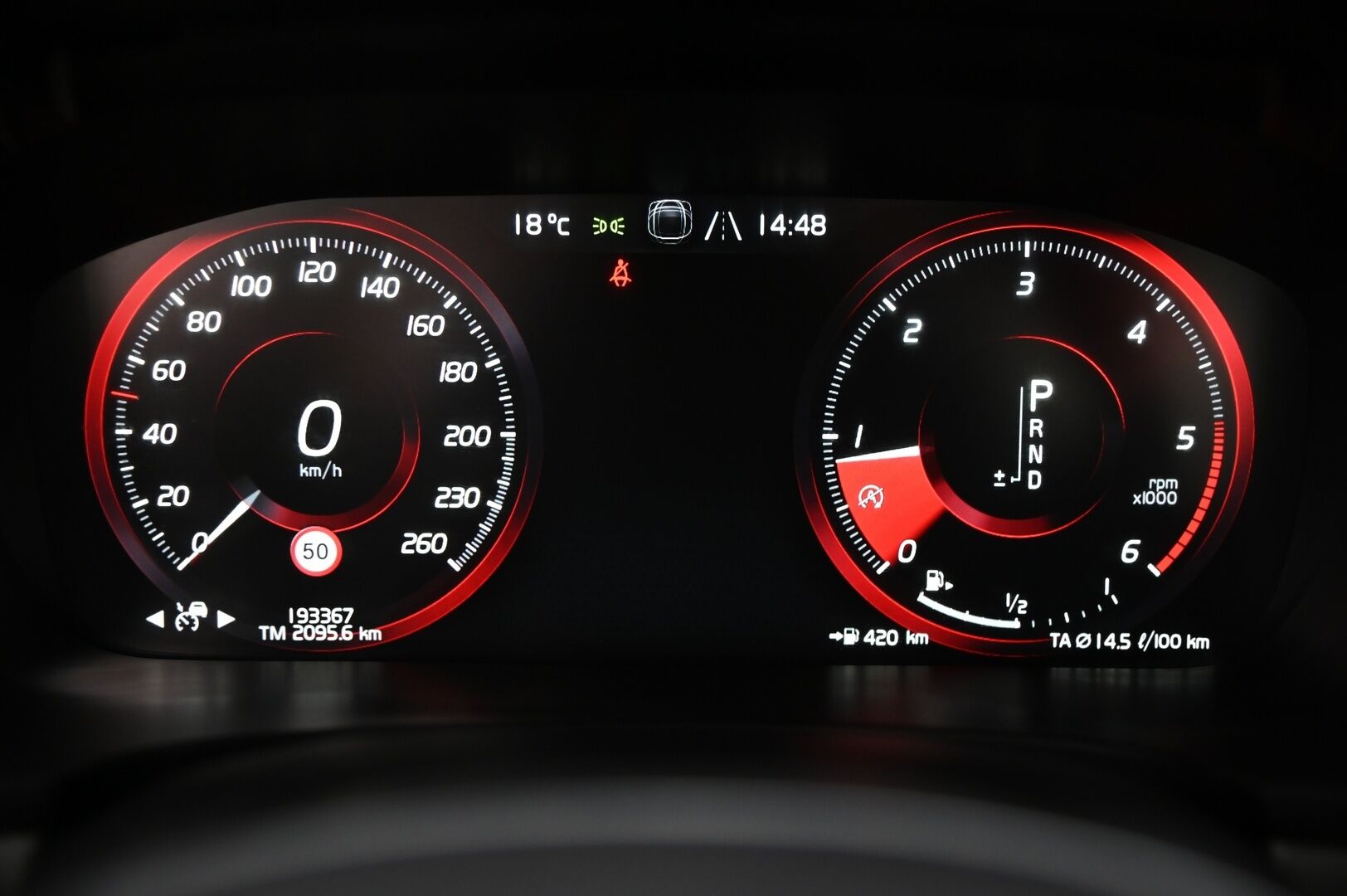 Volvo S90 2018 D4 AWD R-Design aut *Muistipenkki / ACC / BLIS / Vetokoukku / Webasto / Lasikattoluukku* - *Seuraava katsastus 4/26 / 2x Hyvät renkaat ja alumiinivanteet*