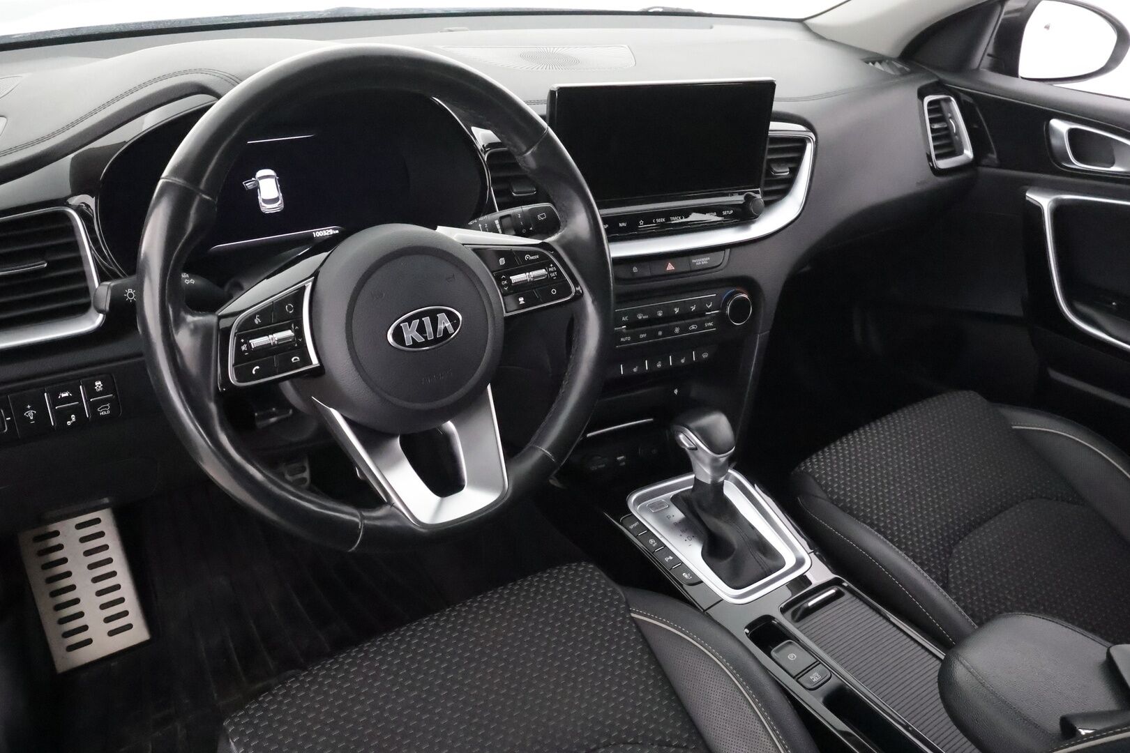 Kia XCeed 2020 1,6 T-GDI ISG 204hv Business Premium DCT AT - | ACC | JBL | Puolinahat | LFA | BSM | LED | Keyless | P.kamera | Lämm. ratti | Lämm. tuulilasi | Sähk. takaluukku | Apple & Android | Navi | 