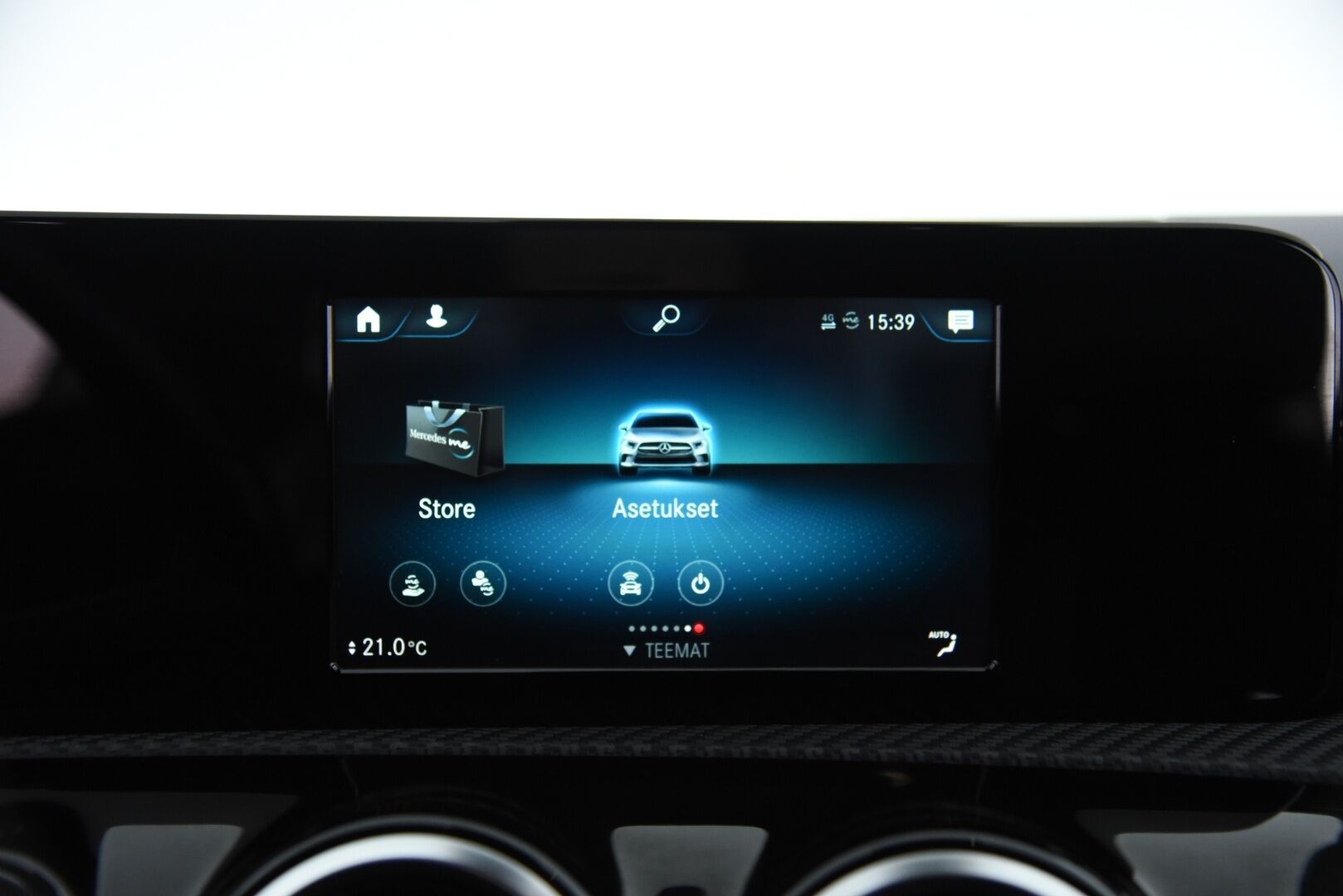 Mercedes-Benz A 2020 180 A Business Style / Suomi-Auto / P-kamera / Vetokoukku / LED - 2x Mercedes vanteet / Vakkari 