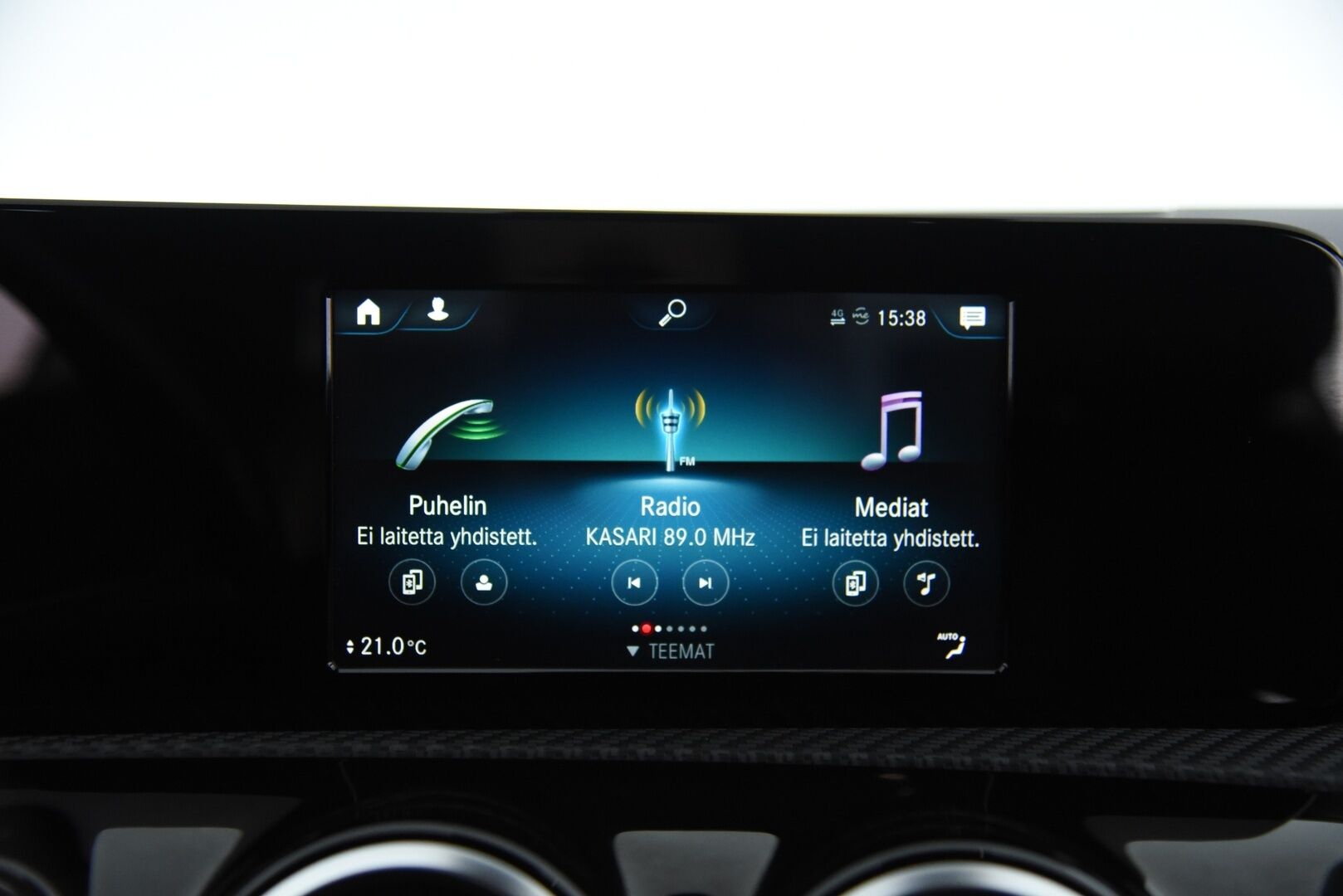 Mercedes-Benz A 2020 180 A Business Style / Suomi-Auto / P-kamera / Vetokoukku / LED - 2x Mercedes vanteet / Vakkari 