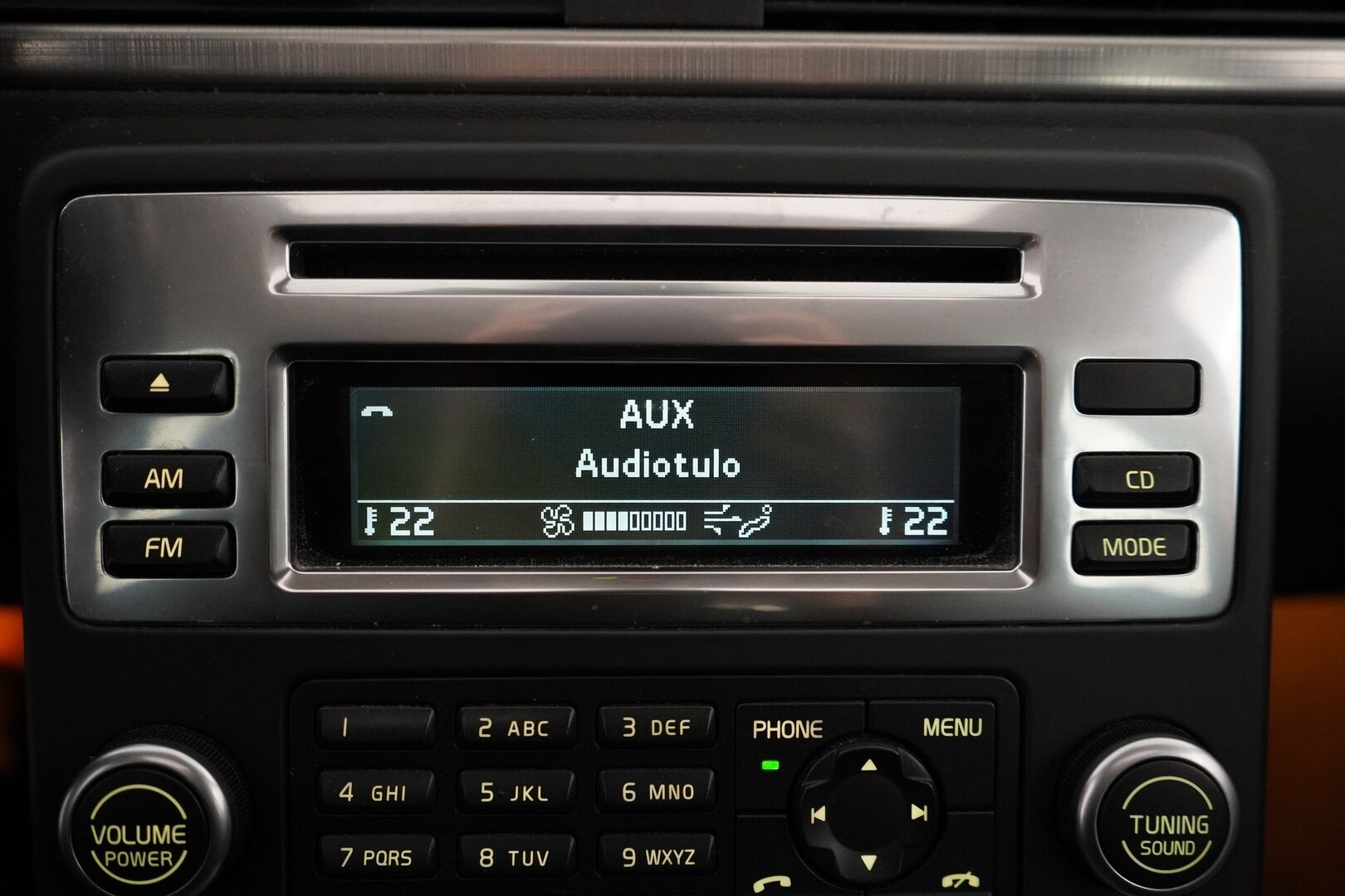 Volvo V70 2008 2.4D Summum aut *YritysOutlet - Myydään vain yrityksille* - Kahdet hyvät renkaat / Hyvät huollot / Kattoikkuna / Nahkasisusta