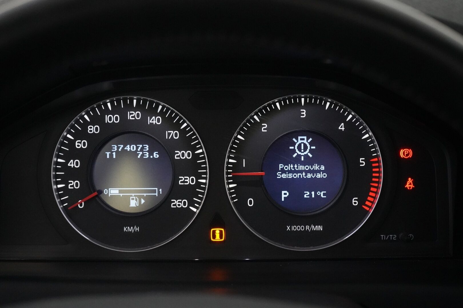 Volvo V70 2008 2.4D Summum aut *YritysOutlet - Myydään vain yrityksille* - Kahdet hyvät renkaat / Hyvät huollot / Kattoikkuna / Nahkasisusta