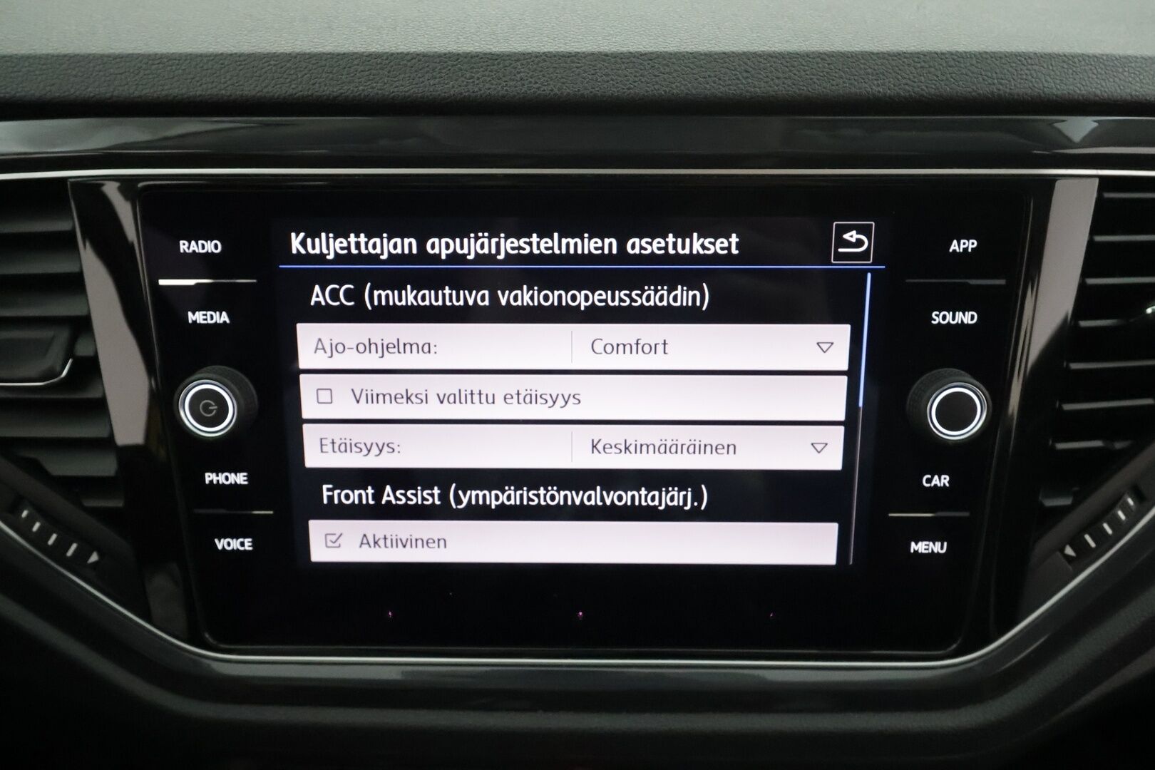 Volkswagen T-Roc 2020 Sport 1,5 TSI EVO 110 kW DSG * ACC / LED / P.tutkat / Koukku / Kaistavahti / Digimittaristo *