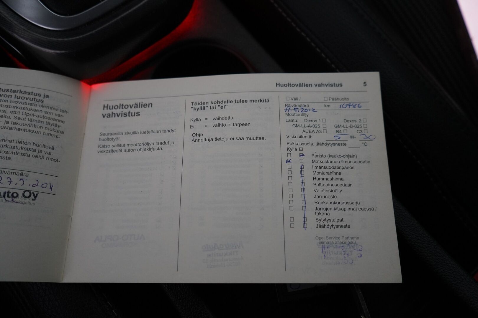 Opel Astra 2011 MYYDÄÄN HUUTOKAUPAT.COM