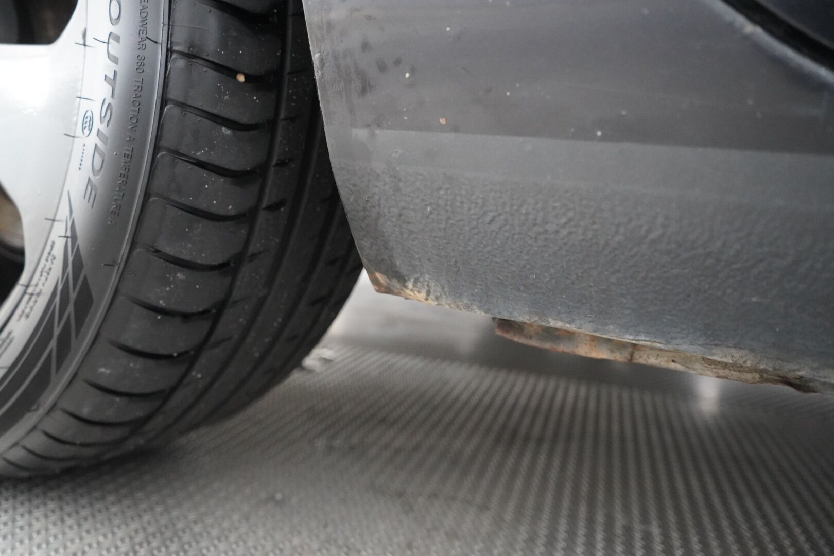 Opel Astra 2011 MYYDÄÄN HUUTOKAUPAT.COM