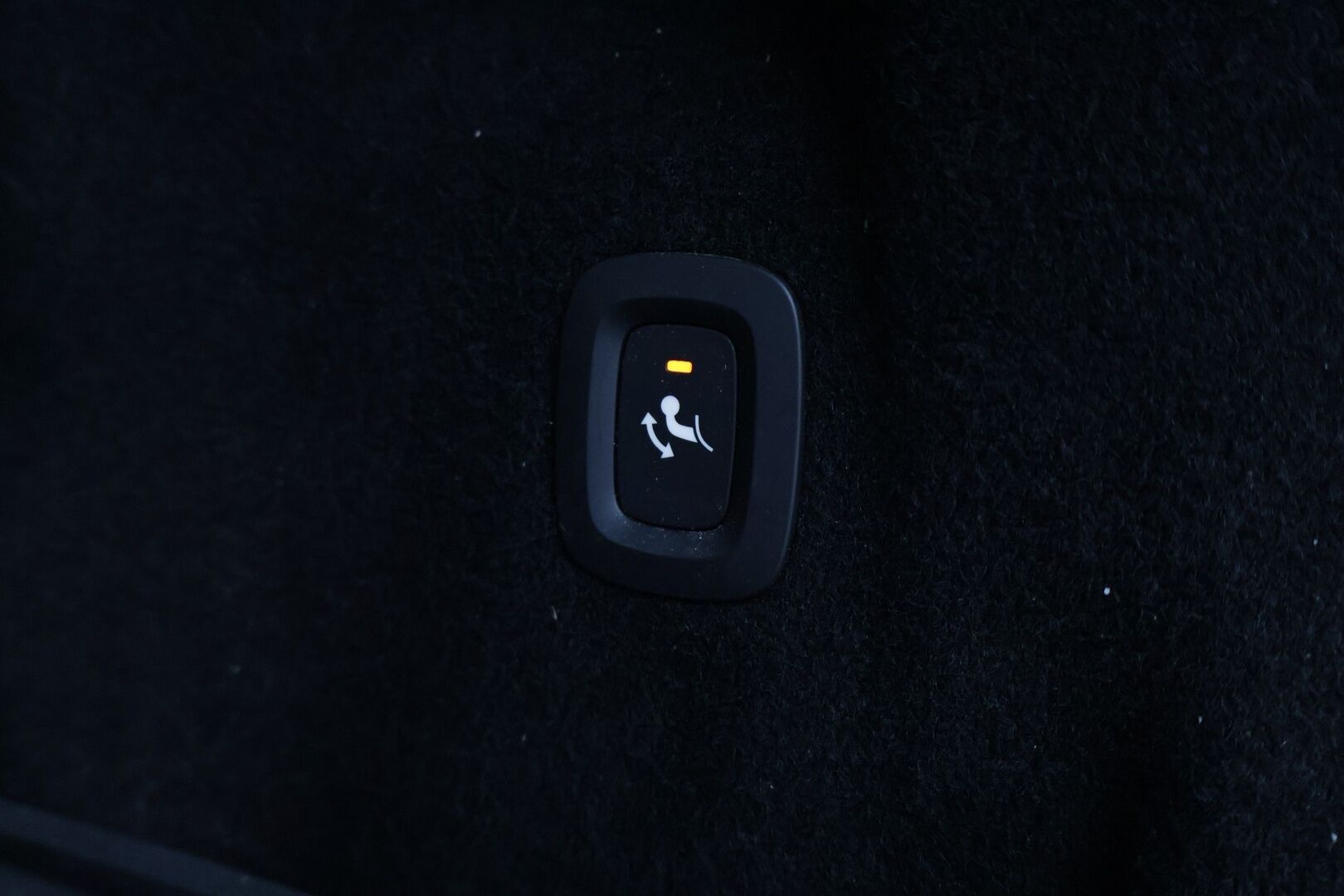 Volvo XC60 2020 B4 AWD MHEV Business aut *Suomi-auto / ACC / Vaaleat nahat / Muistipenkki / Sähkökontti / Ratinlämmitin* - Koukku / Keyless / Jakopää tehty - HULLUT AVAJAISHULINAT KORKOTARJOUS 3,29 %