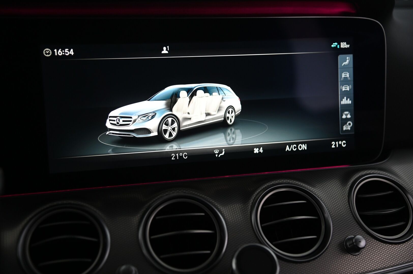 Mercedes-Benz E 2017 220 d T A Premium Business - Hierovat penkit | DTR+ | HUD | Widescreen | Koukku | Navi | P.Kamera | Muistipenkit | g9 | 2x renkaat&alumiinivanteet