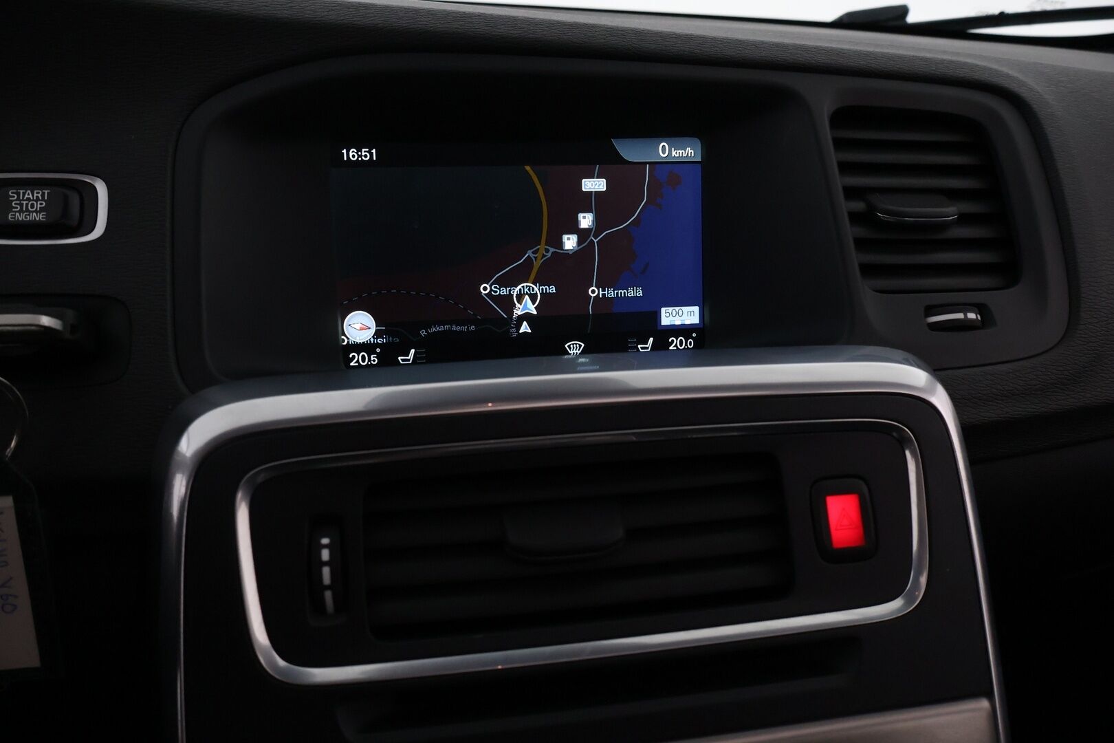 Volvo V60 2016 D5 AWD Twin Engine Summum aut - Webasto / Adapt.Vakkari / Kattoluukku / Peruutuskamera / Vetokoukku / BLIS / Nahkasisusta / Keyless / Huippuvarusteet!