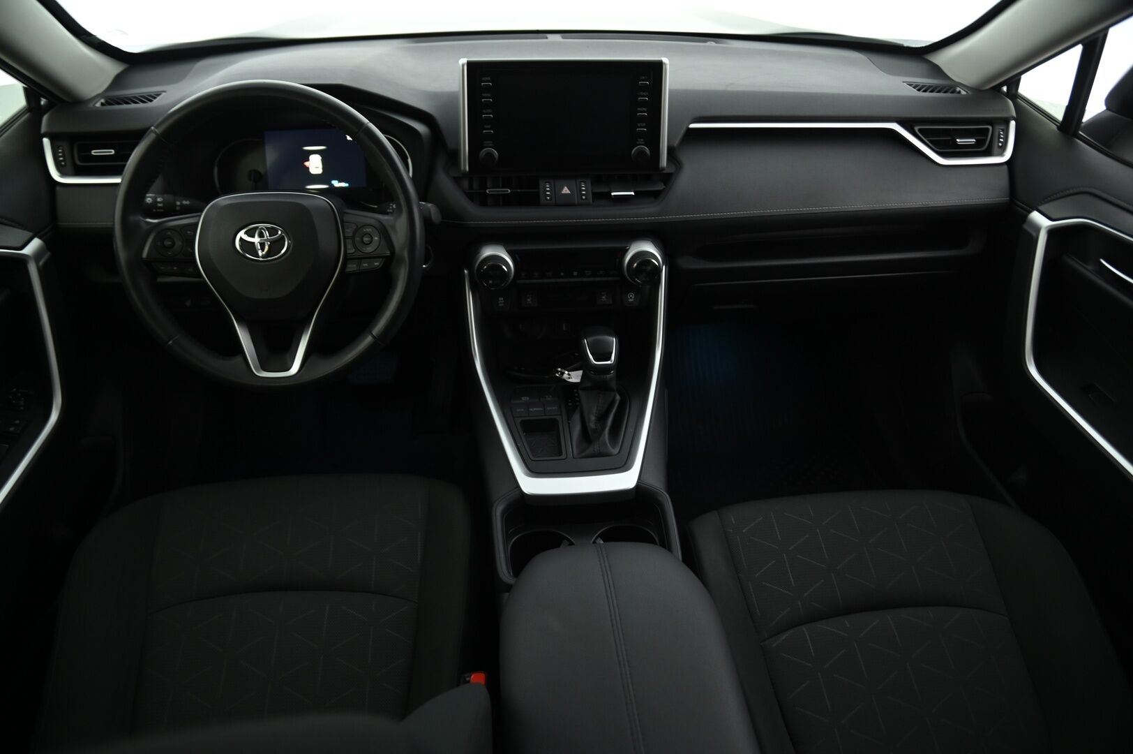 Toyota RAV4 2019 2,0 VVT-iE Active Multidrive S *Suomiauto / ACC / LED / KEYLESS / P.Kamera / Navi / Lohko S.Pistoke* - Taloudellinen maasturi hyvillä renkailla sekä särmällä huoltohistorialla