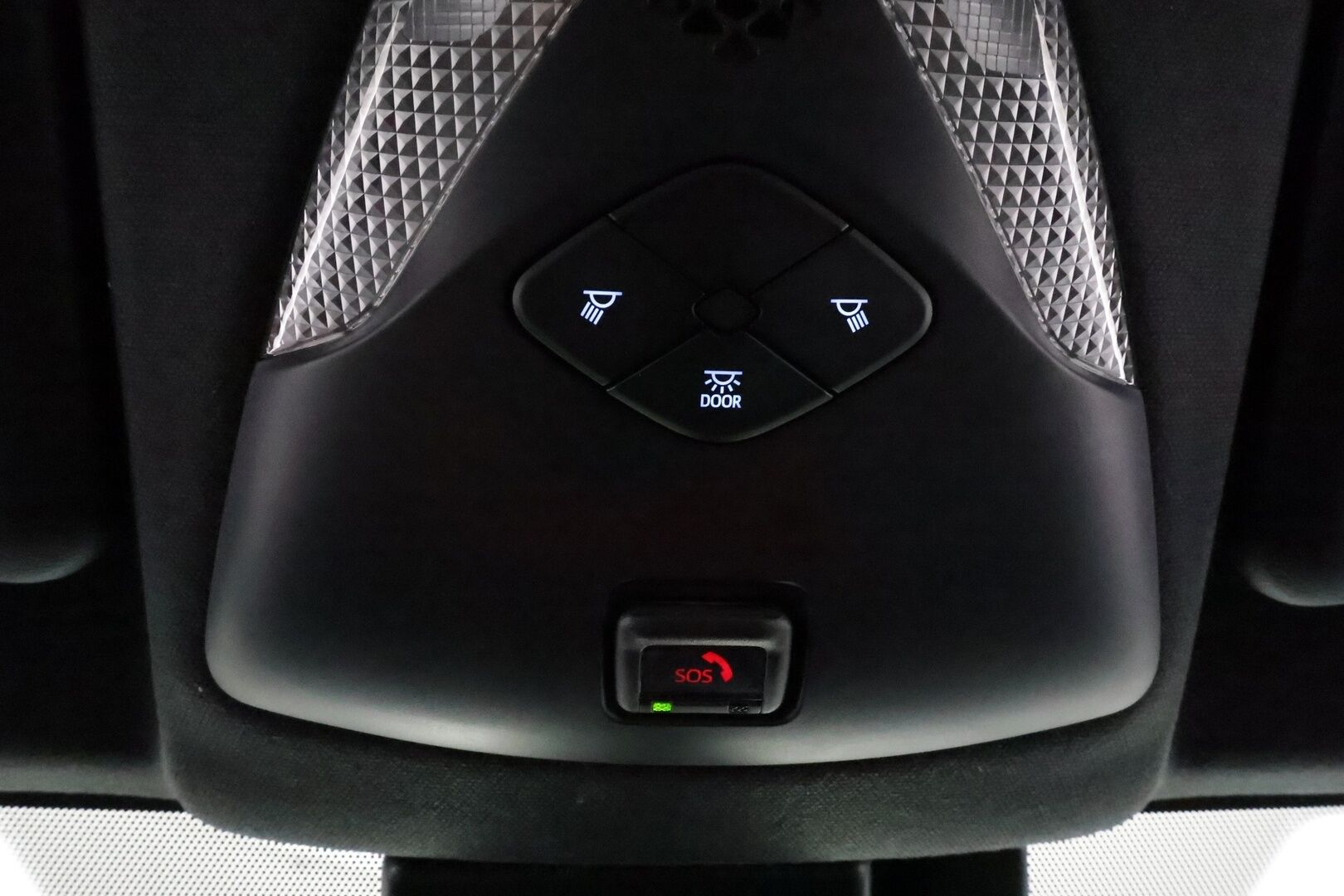 Toyota C-HR 2020 1,8 Hybrid Active **Webasto / Adapt.Vakkari / LED-valot / P.kamera / Navi / Kaistavahti / Apple&Android / KeylessGO** - Merkkihuollettu Suomi-auto / Kahdet renkaat