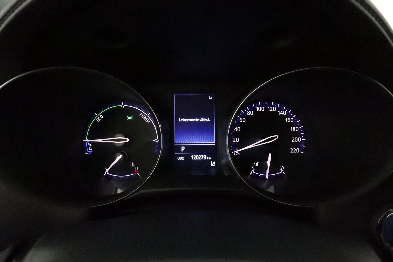 Toyota C-HR 2020 1,8 Hybrid Active **Webasto / Adapt.Vakkari / LED-valot / P.kamera / Navi / Kaistavahti / Apple&Android / KeylessGO** - Merkkihuollettu Suomi-auto / Kahdet renkaat
