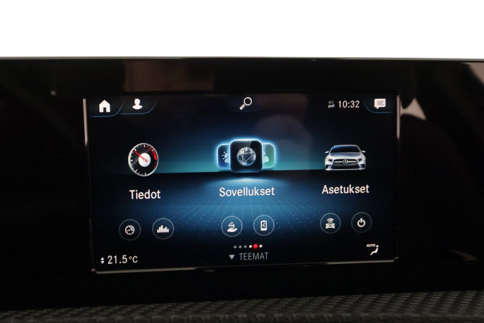 Mercedes-Benz A 2020 180 A Business Style - | Vakkari | Webasto | P.Kamera | Widescreen | Puolinahat | LED | Apple&Android | Suomi-auto | Kahdet Renkaat |