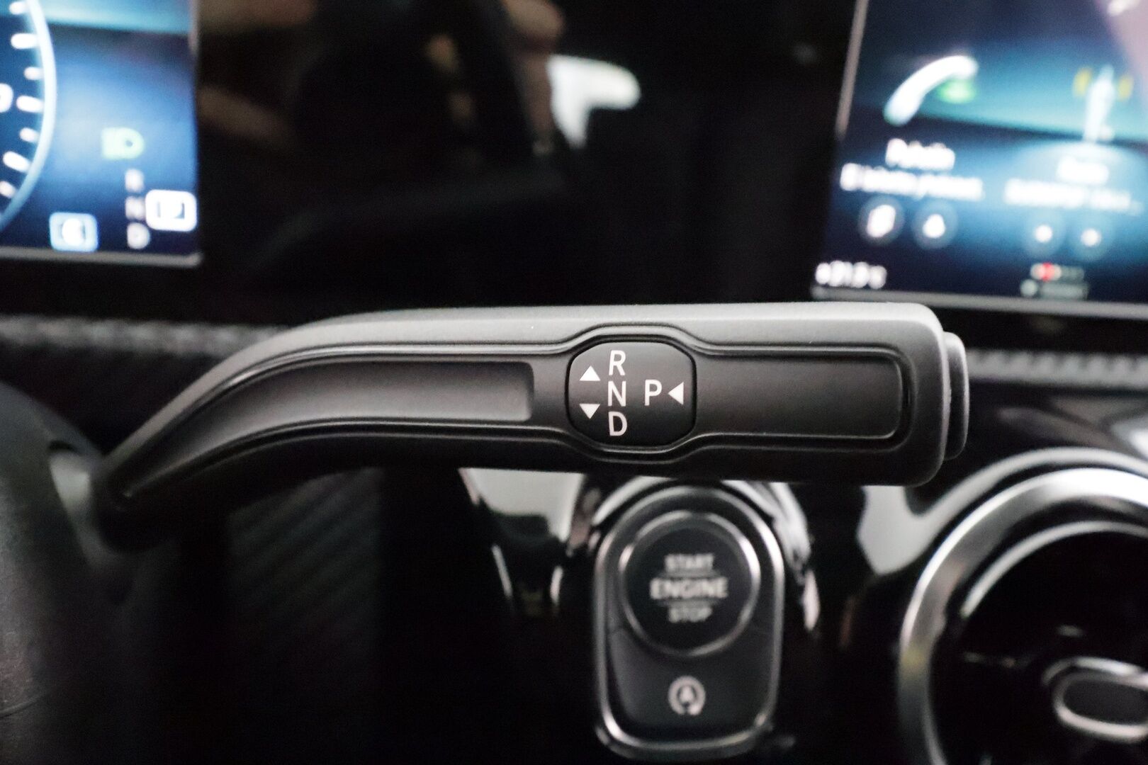 Mercedes-Benz A 2020 180 A Business Style - | Vakkari | Webasto | P.Kamera | Widescreen | Puolinahat | LED | Apple&Android | Suomi-auto | Kahdet Renkaat |