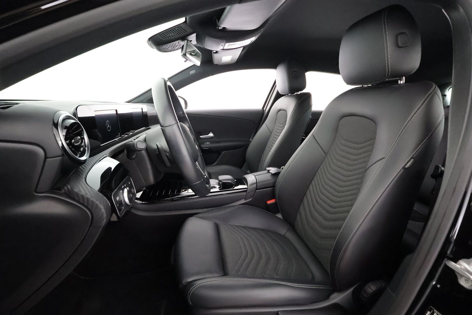 Mercedes-Benz A 2020 180 A Business Style - | Vakkari | Webasto | P.Kamera | Widescreen | Puolinahat | LED | Apple&Android | Suomi-auto | Kahdet Renkaat |