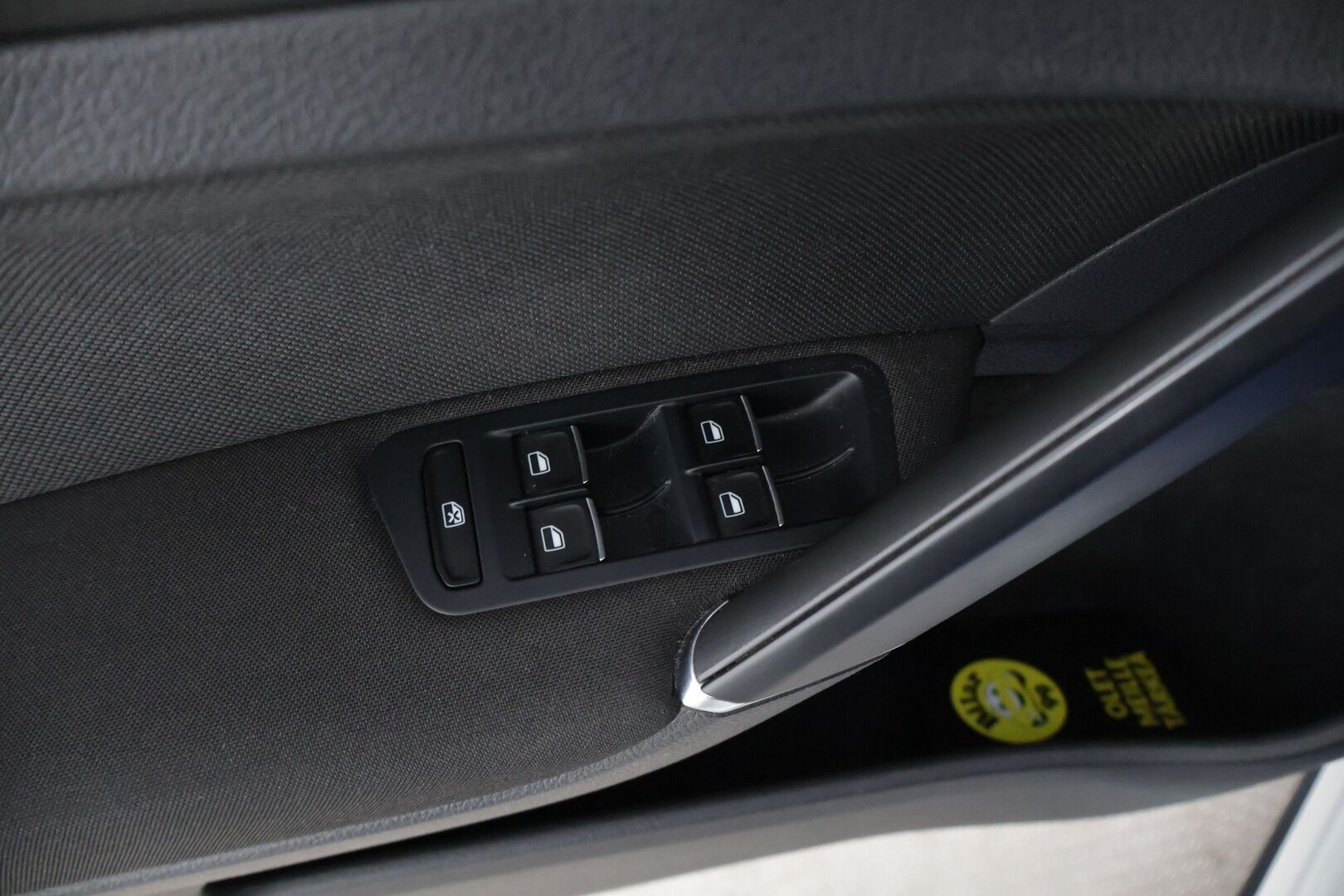 Volkswagen Golf 2015 GTE Plug-In Hybrid 150 kW (204 hv) DSG-automaatti * Kattoluukku / ACC / BLIS / KeyLess / Navi / Tutkat * - Merkkihuollettu! / Kahdet hyvät renkaat / Siisti! 