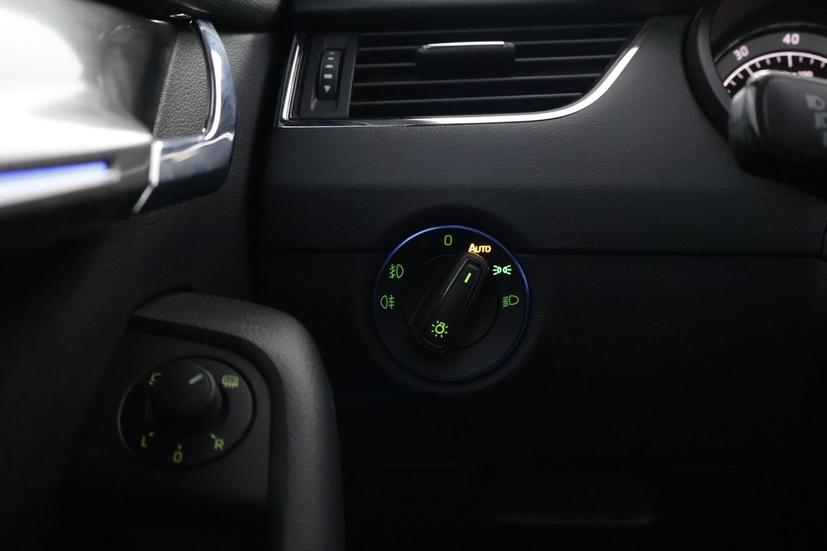 Skoda Octavia 2019 Combi 2,0 TSI 190 4x4 Style DSG Autom. - | Adapt. Vakkari | Webasto | Koukku | Parkkitutka | LED-valot |