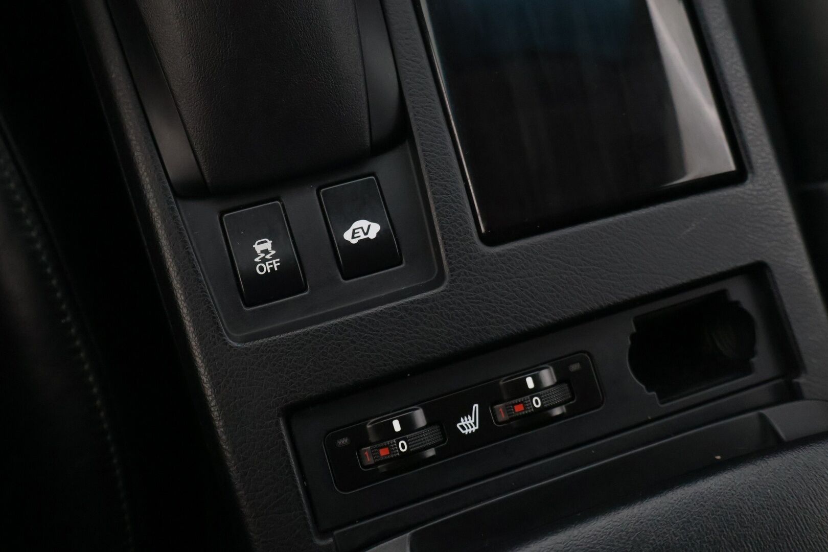 Lexus RX 2012 450h Hybrid 4WD A Executive * Muisti nahat / Peruutuskamera / Irroitettava vetokoukku / Vakkarii / Premium- Audio* - Voimaa ja pehmeyttä / Kahdet huippu renkaat / Koukku / Neliveto / - HULLUT AVAJAISHULINAT KORKOTARJOUS 3,29 %