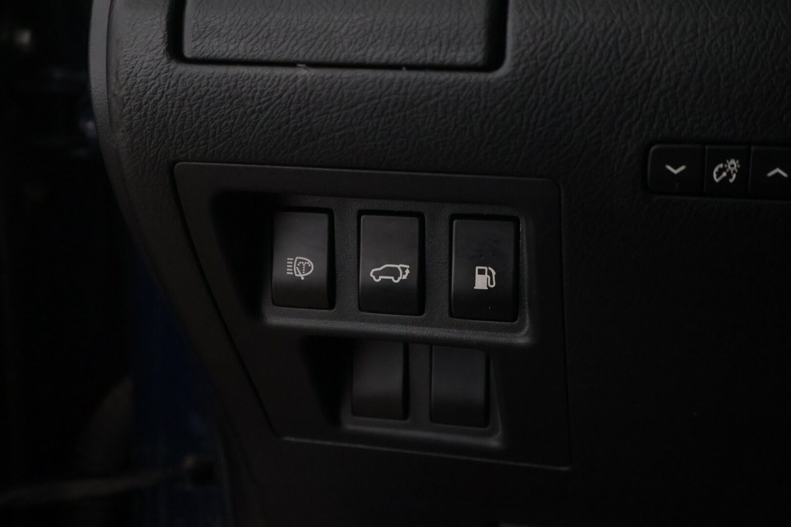 Lexus RX 2012 450h Hybrid 4WD A Executive * Muisti nahat / Peruutuskamera / Irroitettava vetokoukku / Vakkarii / Premium- Audio* -  Voimaa ja pehmeyttä / Kahdet huippu renkaat / Koukku / Neliveto /