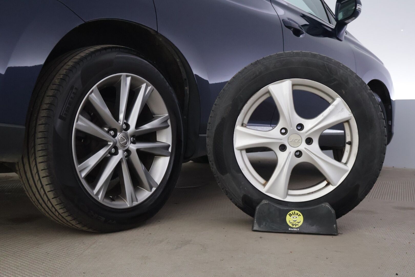 Lexus RX 2012 450h Hybrid 4WD A Executive * Muisti nahat / Peruutuskamera / Irroitettava vetokoukku / Vakkarii / Premium- Audio* - Voimaa ja pehmeyttä / Kahdet huippu renkaat / Koukku / Neliveto / - HULLUT AVAJAISHULINAT KORKOTARJOUS 3,29 %