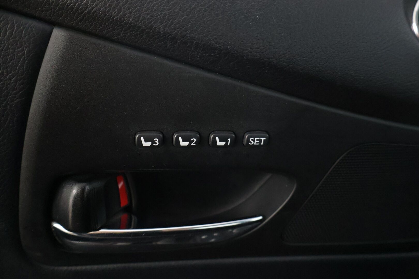 Lexus RX 2012 450h Hybrid 4WD A Executive * Muisti nahat / Peruutuskamera / Irroitettava vetokoukku / Vakkarii / Premium- Audio* -  Voimaa ja pehmeyttä / Kahdet huippu renkaat / Koukku / Neliveto /