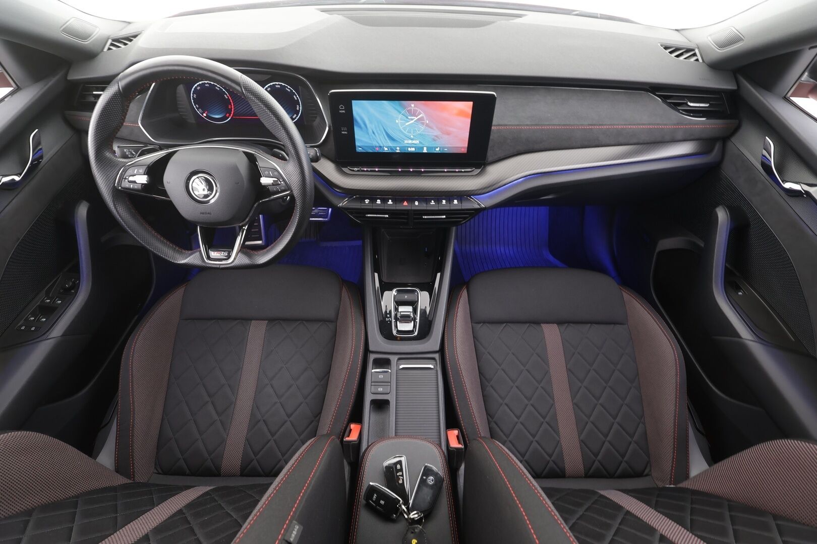 Skoda Octavia 2021 2,0 TSI RS DSG Autom. - | Canton | ACC | Webasto | P.Kamera | Matrix-LED | Kaistavahti | Digimittaristo | Navi | Keyless | Suomi-auto | Merkkihuollot | Kahdet renkaat |