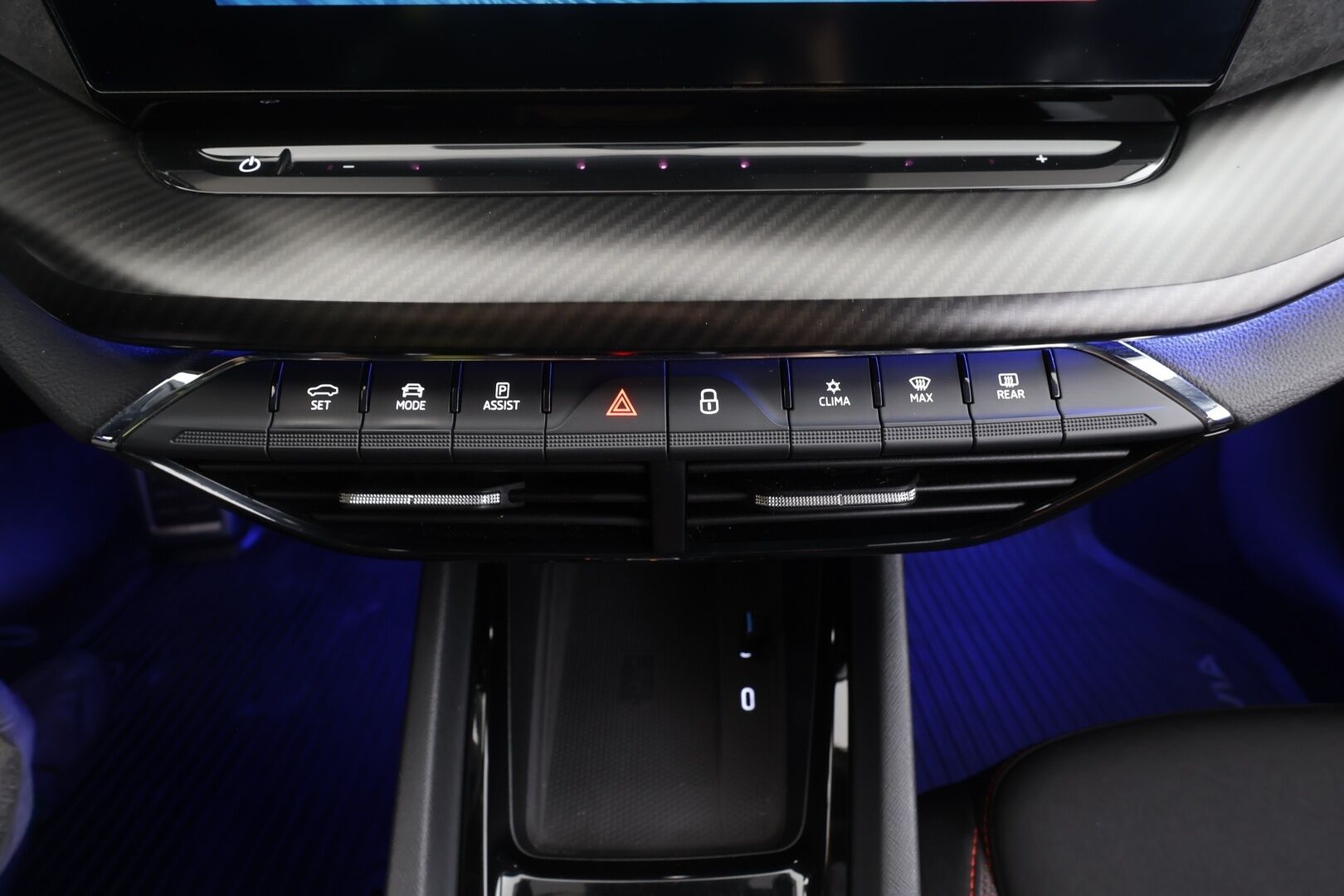 Skoda Octavia 2021 2,0 TSI RS DSG Autom. - | Canton | ACC | Webasto | P.Kamera | Matrix-LED | Kaistavahti | Digimittaristo | Navi | Keyless | Suomi-auto | Merkkihuollot | Kahdet renkaat |