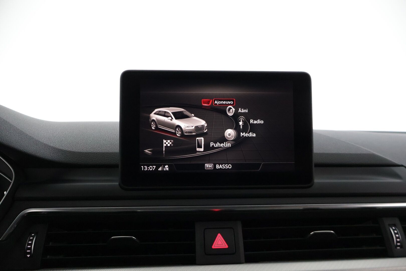 Audi A4 2018 Avant Business 2,0 TDI 110 kW S tronic * Xenon / Vakkari / P. tutkat / Sähkökontti / Navi * - Näyttävä tummanharmaa väri! / Lohkolämmitin - HULLU BLACKWEEK KORKOTARJOUS 2,49%