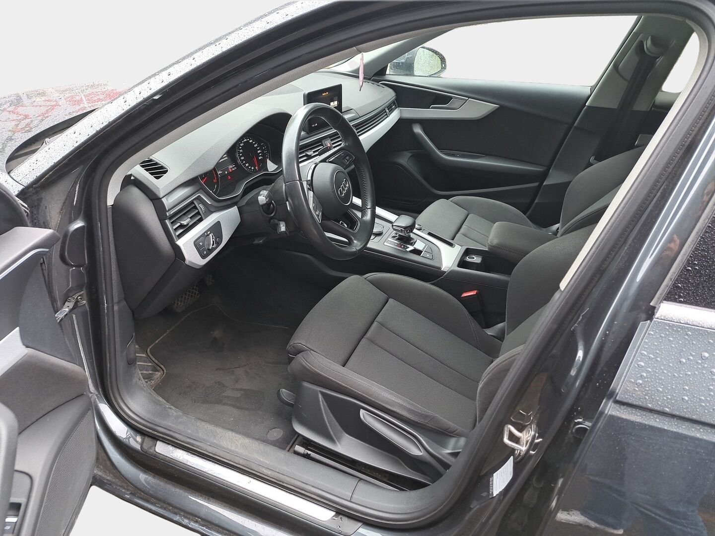 Audi A4 2018 Avant Business 2,0 TDI 110 kW S tronic - Vakkari | Lohko&Sisäpistoke | Apple&Android | Sporttipenkit | Sähköluukku | Xenon!