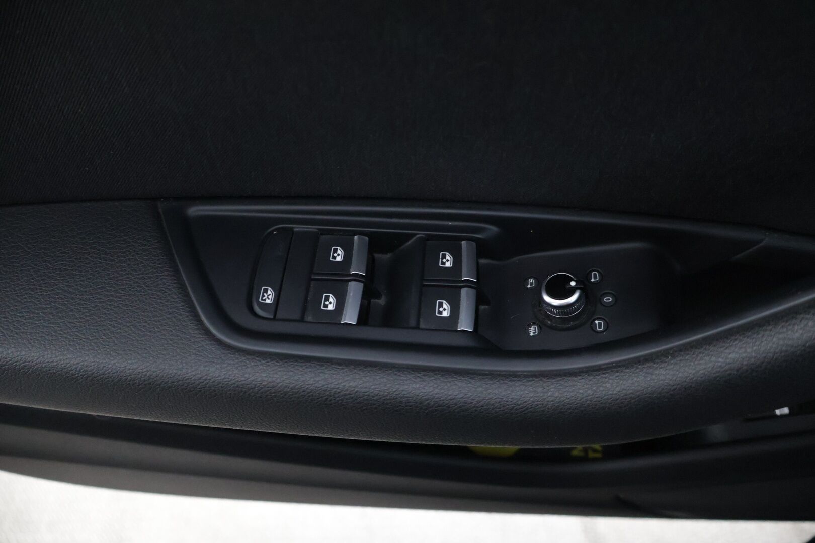 Audi A4 2018 Avant Business 2,0 TDI 110 kW S tronic * Xenon / Vakkari / P. tutkat / Sähkökontti / Navi * - Näyttävä tummanharmaa väri! / Lohkolämmitin - HULLU BLACKWEEK KORKOTARJOUS 2,49%