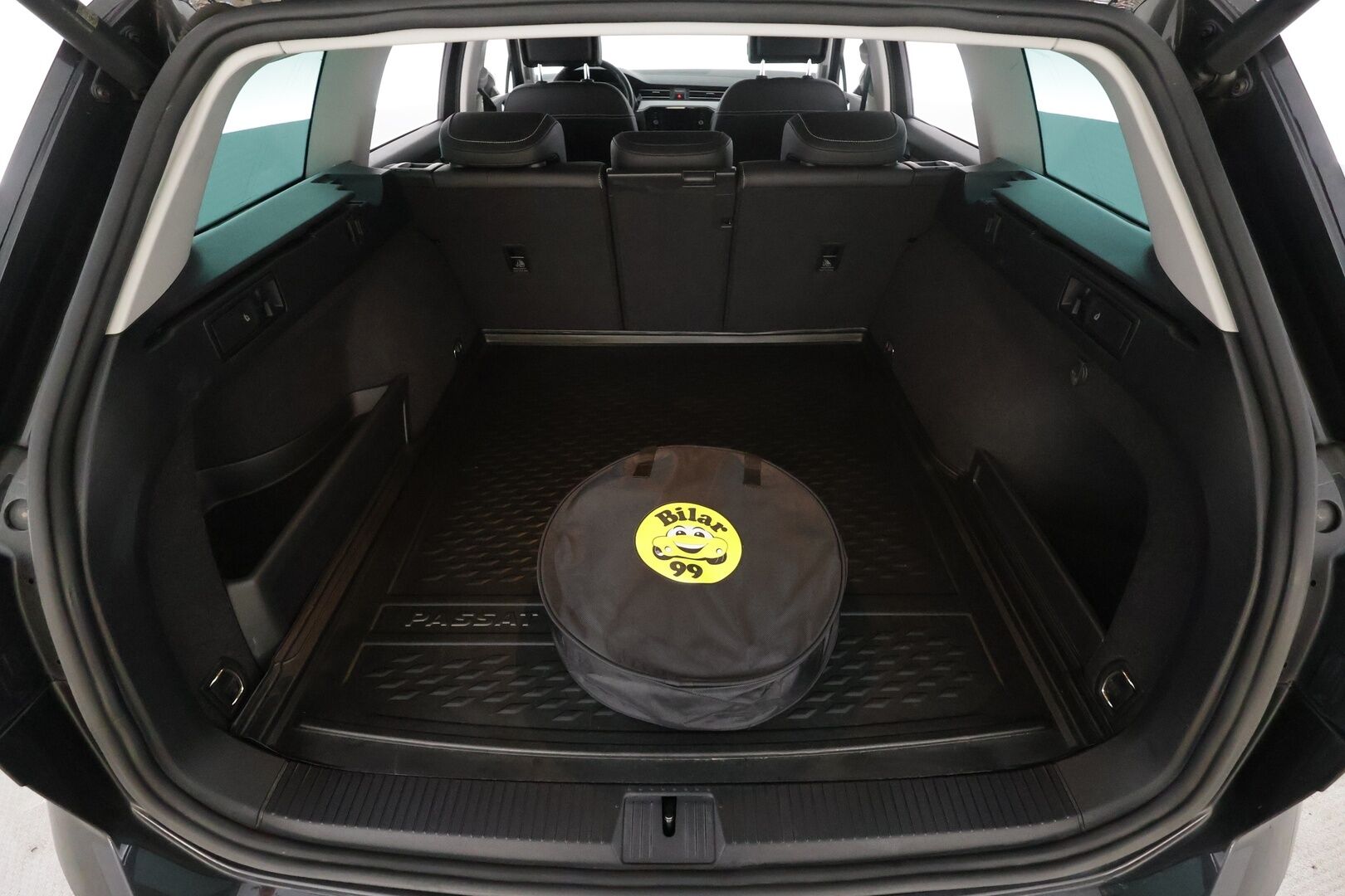 Volkswagen Passat 2021 Variant GTE Business Plug-In Hybrid 160 kW DSG *´ACC / Matrix LED / Webasto / Puolisähköpenkki / Keyless * - Merkkihuollettu / Suomi-auto / Kahdet renkaat