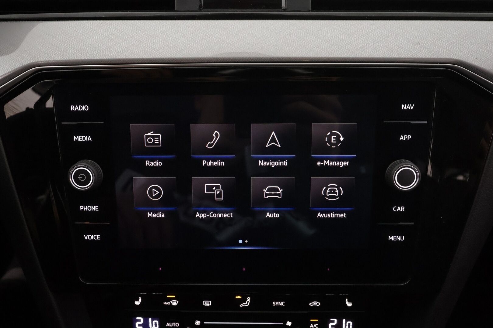 Volkswagen Passat 2021 Variant GTE Business Plug-In Hybrid 160 kW DSG *´ACC / Matrix LED / Webasto / Puolisähköpenkki / Keyless * - Merkkihuollettu / Suomi-auto / Kahdet renkaat