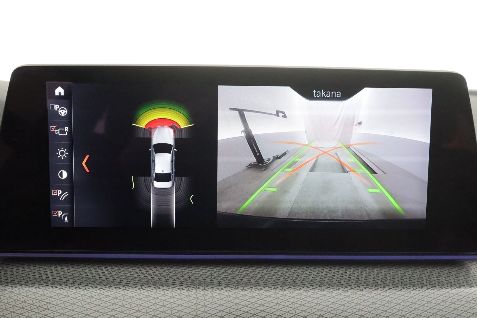 BMW 530 2018 G30 Sedan 530e A iPerformance M-sport * ACC / HUD / Sporttinahat / Sähköpenkit / LED / HIFI / P.Kamera * - Merkkihuollettu / Kahdet renkaat