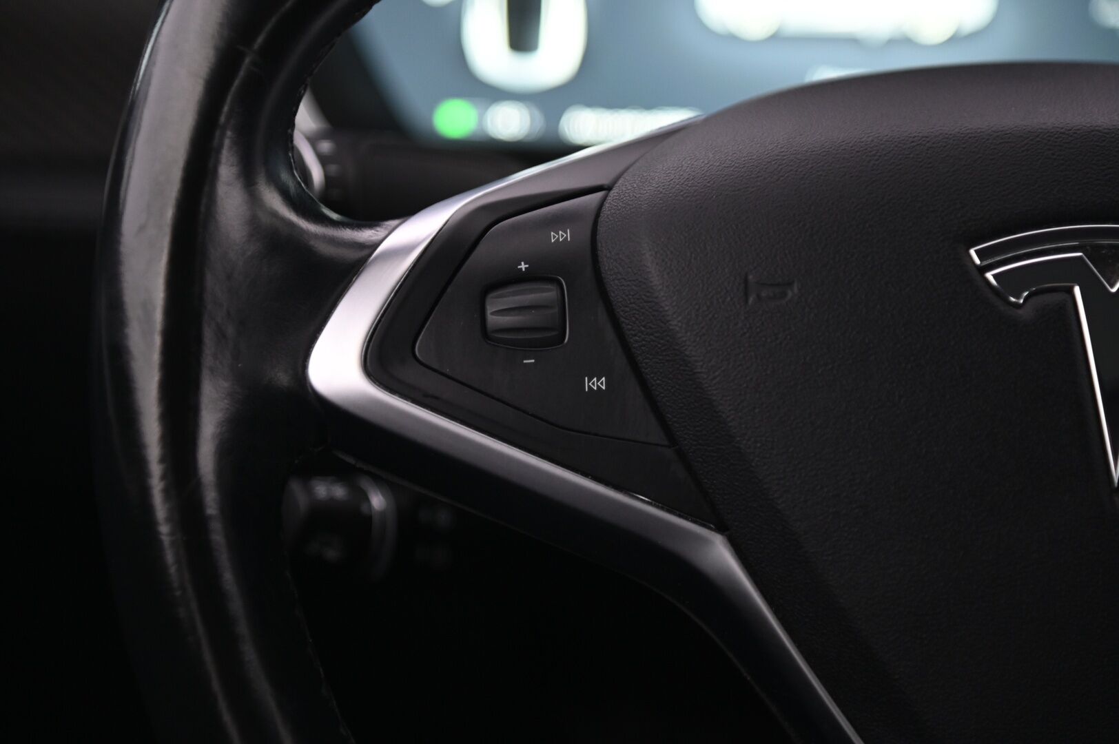 Tesla Model S 2016 90D *YritysOutlet - Myydään vain yritykselle* - YritysOutlet - Myydään vain yritykselle