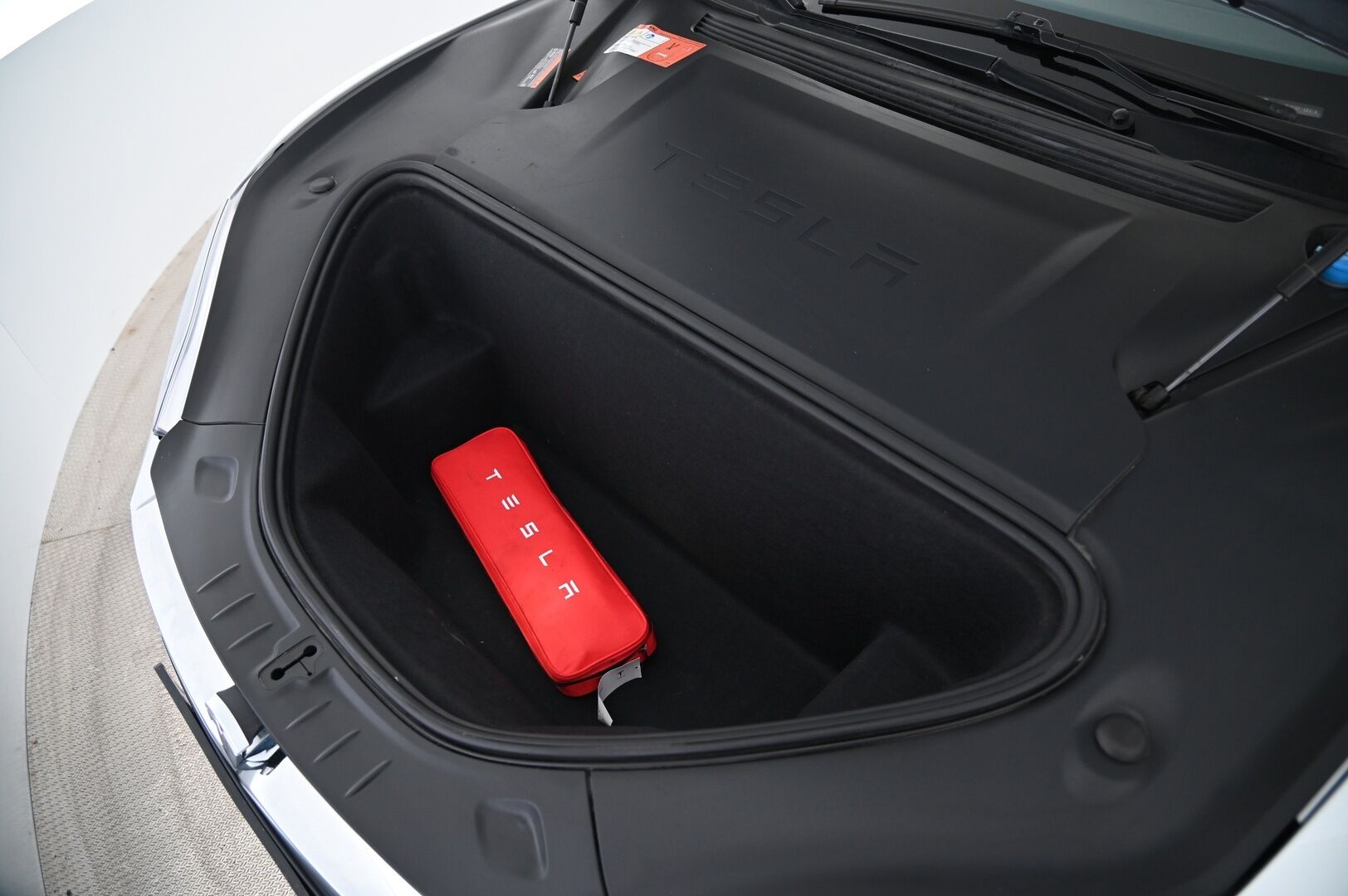 Tesla Model S 2016 90D *YritysOutlet - Myydään vain yritykselle* - YritysOutlet - Myydään vain yritykselle