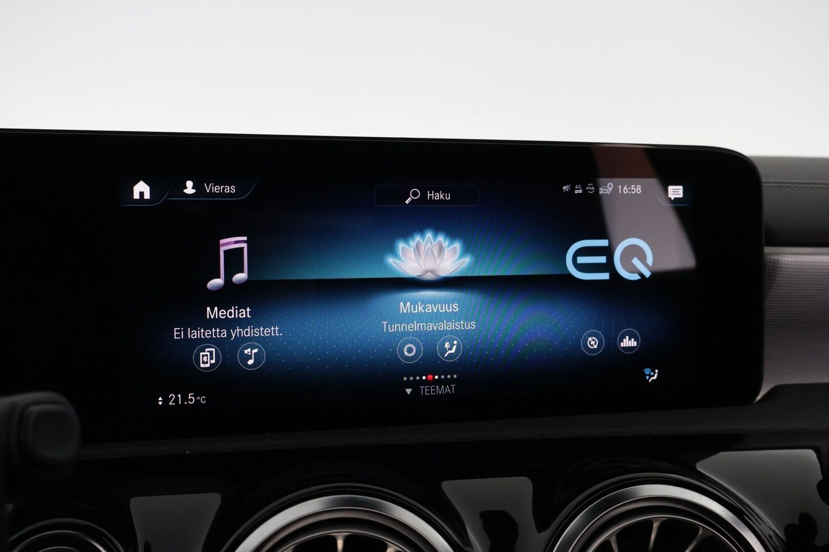 Mercedes-Benz A 2021 250 e A Business AMG EQ Power * Widescreen / Peruutuskamera / Panoraama / CarPlay** - Midline Sound / Lisälämmitin / 2x Renkaat aluvantein!