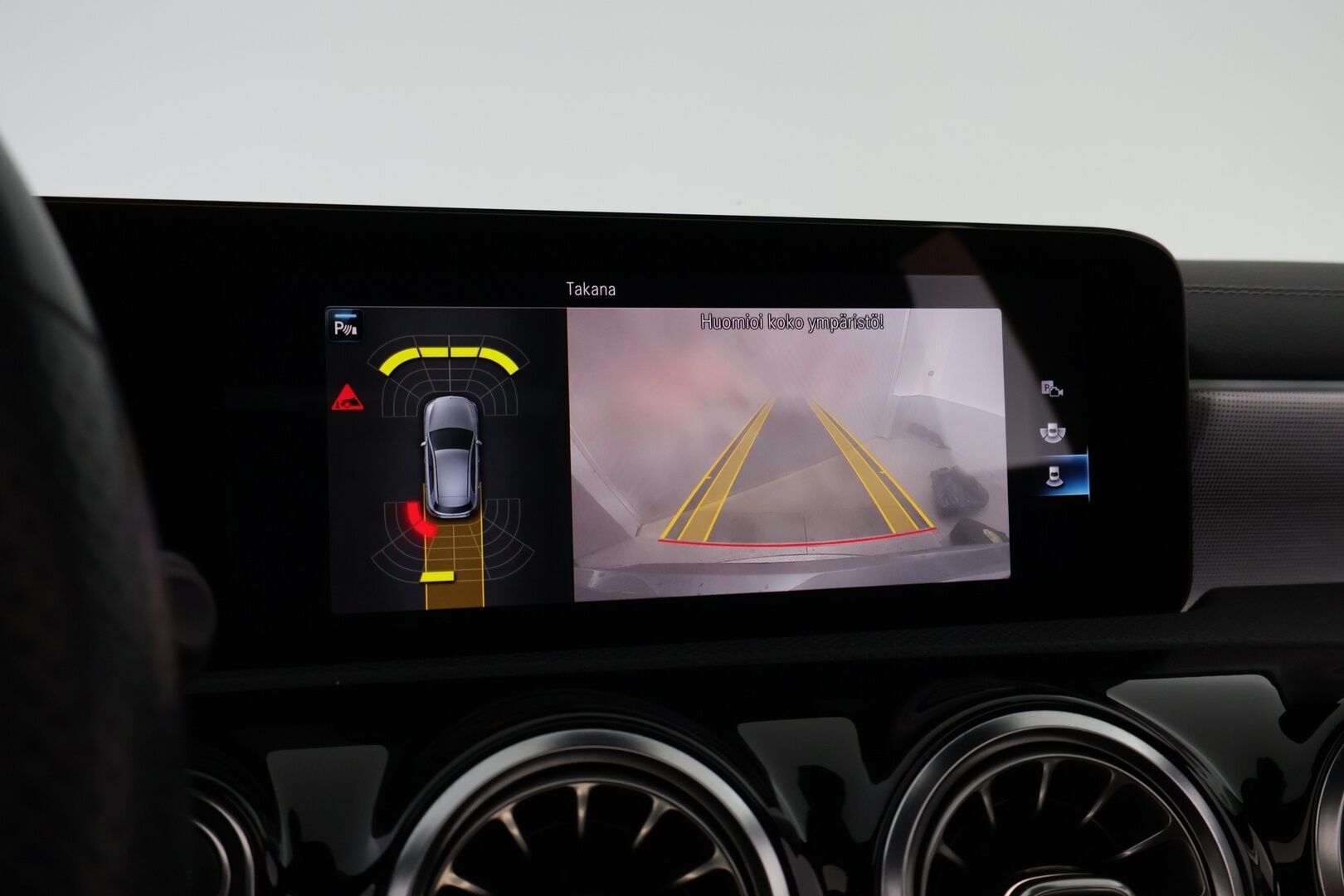 Mercedes-Benz A 2021 250 e A Business AMG EQ Power * Widescreen / Peruutuskamera / Panoraama / CarPlay** - Midline Sound / Lisälämmitin / 2x Renkaat aluvantein!