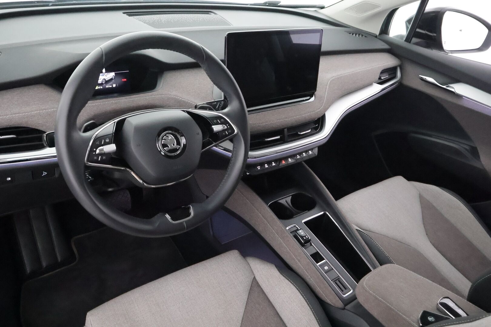 Skoda Enyaq 2021 60 Launch Edition iV - | ACC | ILP | Muistipenkki | Matrix-LED | P-Kamera | Ratinlämmitys | Keyless | Apple&Android | 1.Om Suomi-auto | Kahdet Renkaat | Merkkihuollettu |