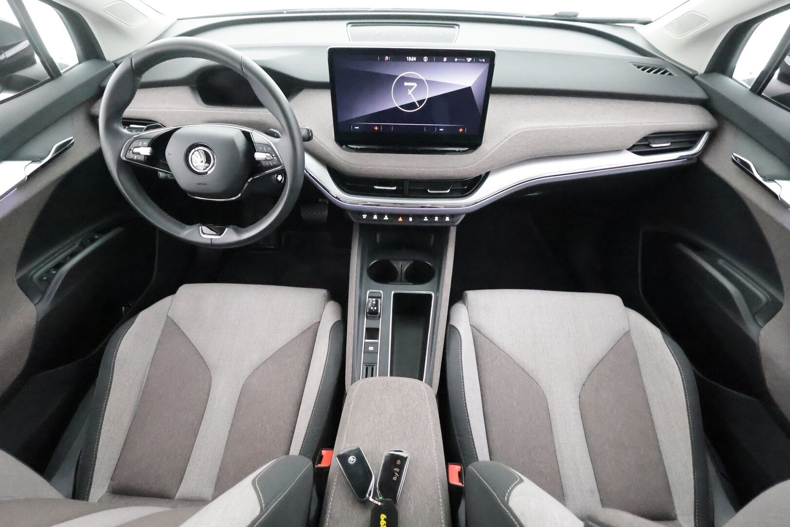 Skoda Enyaq 2021 60 Launch Edition iV - | ACC | ILP | Muistipenkki | Matrix-LED | P-Kamera | Ratinlämmitys | Keyless | Apple&Android | 1.Om Suomi-auto | Kahdet Renkaat | Merkkihuollettu |