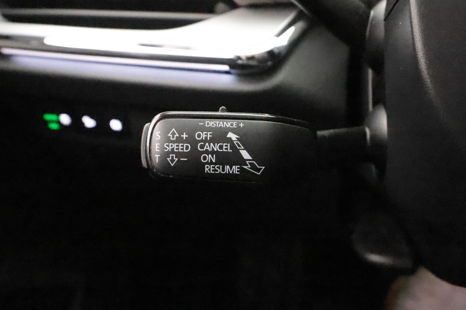 Skoda Enyaq 2021 60 Launch Edition iV - | ACC | ILP | Muistipenkki | Matrix-LED | P-Kamera | Ratinlämmitys | Keyless | Apple&Android | 1.Om Suomi-auto | Kahdet Renkaat | Merkkihuollettu |