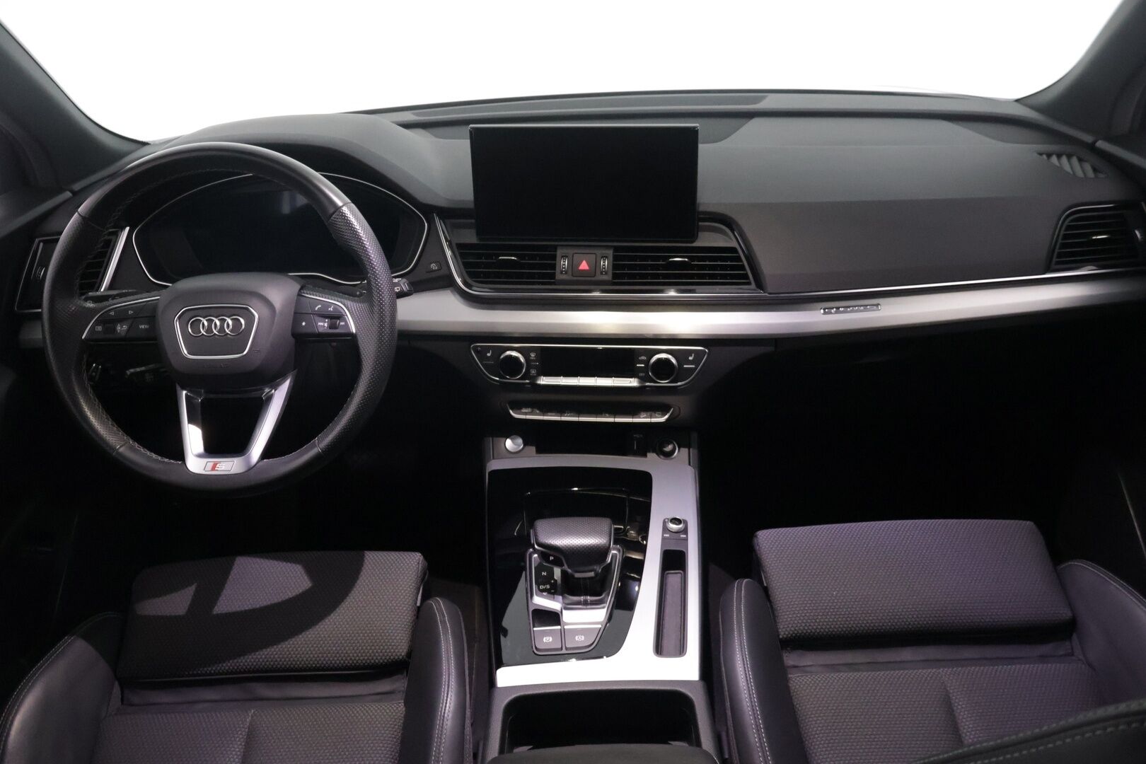 Audi Q5 2021 Advanced 50 TFSI e 220 kW quattro S tronic Electrified Edition - * S-Line Sisäpaketti | 2.Om | ACC | P.Kamera | Ilma-alusta | LED | Lisälämmitin | Taittuva koukku * - KORKO VAIN 3,99 %