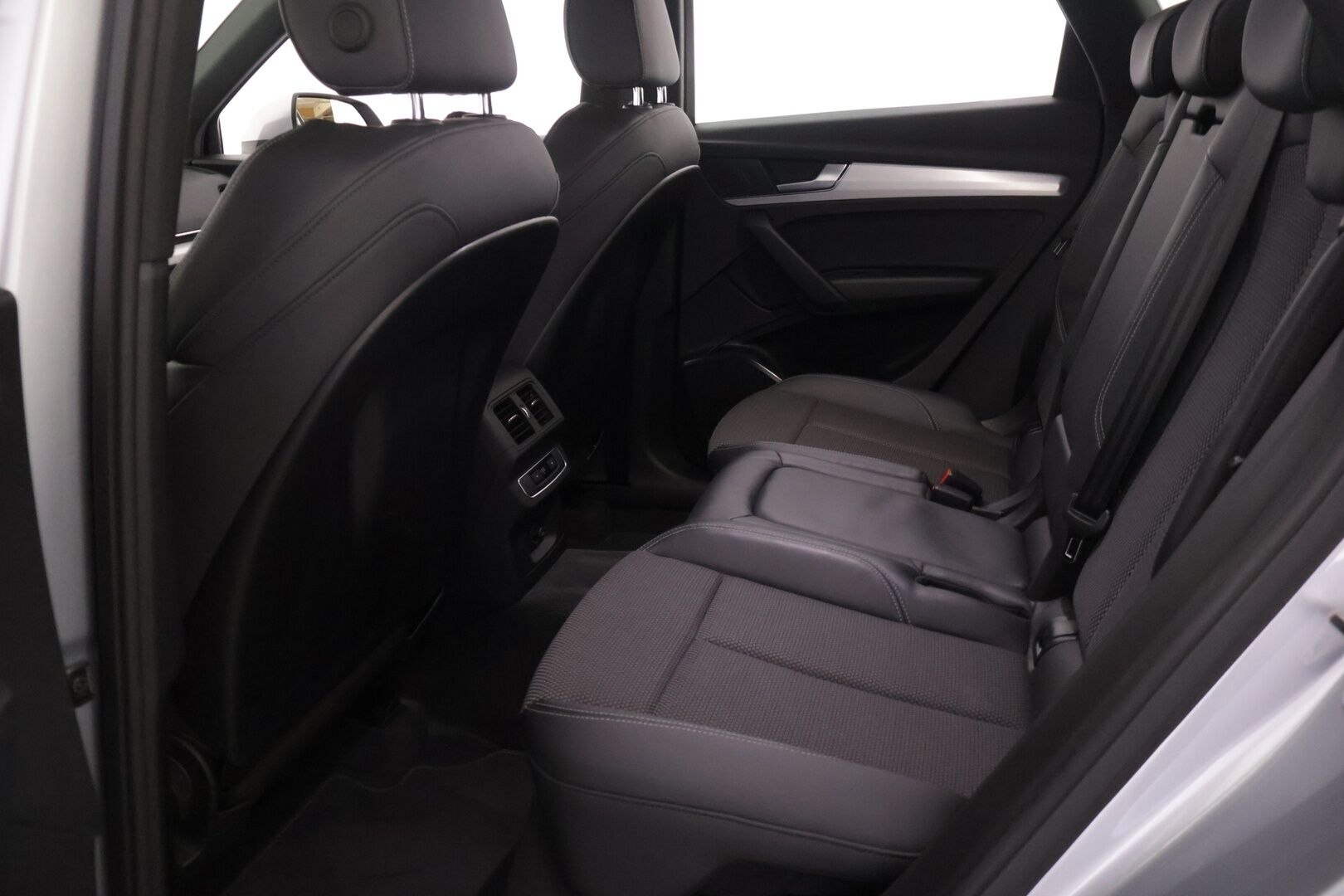 Audi Q5 2021 Advanced 50 TFSI e 220 kW quattro S tronic Electrified Edition - * S-Line Sisäpaketti | 2.Om | ACC | P.Kamera | Ilma-alusta | LED | Lisälämmitin | Taittuva koukku * - KORKO VAIN 3,99 %