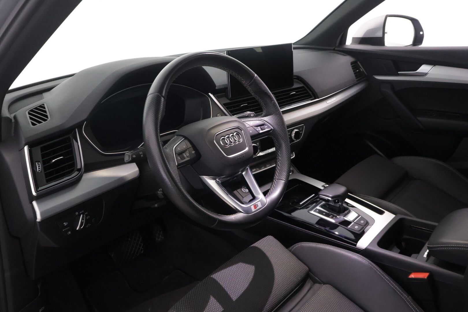 Audi Q5 2021 Advanced 50 TFSI e 220 kW quattro S tronic Electrified Edition - * S-Line Sisäpaketti | 2.Om | ACC | P.Kamera | Ilma-alusta | LED | Lisälämmitin | Taittuva koukku * - KORKO VAIN 3,99 %