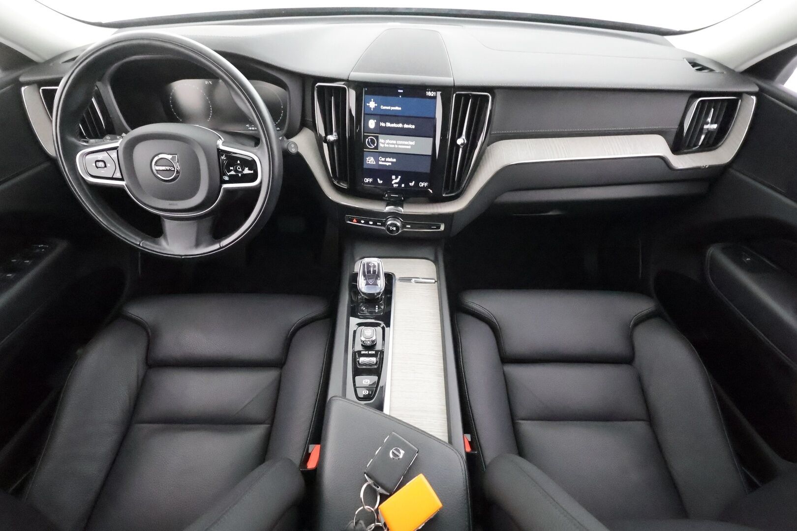Volvo XC60 2021 T6 TwE AWD Business Inscription aut. - | ACC | Webasto | Koukku | Panorama | High Performance Audio | Muistipenkki | LED | P.Kamera | Sporttinahat | Keyless | Apple&Android | Suomi-auto | Kahdet Renkaat | Merkkhuollettu |