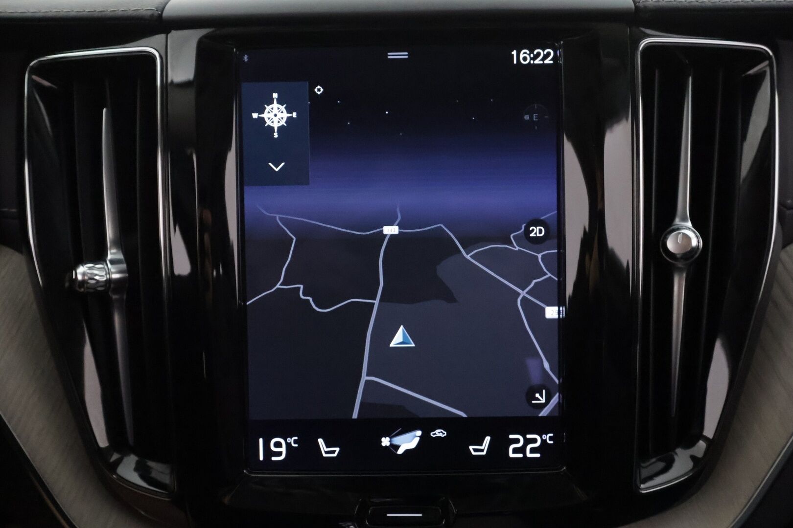 Volvo XC60 2021 T6 TwE AWD Business Inscription aut. - | ACC | Webasto | Koukku | Panorama | High Performance Audio | Muistipenkki | LED | P.Kamera | Sporttinahat | Keyless | Apple&Android | Suomi-auto | Kahdet Renkaat | Merkkhuollettu |
