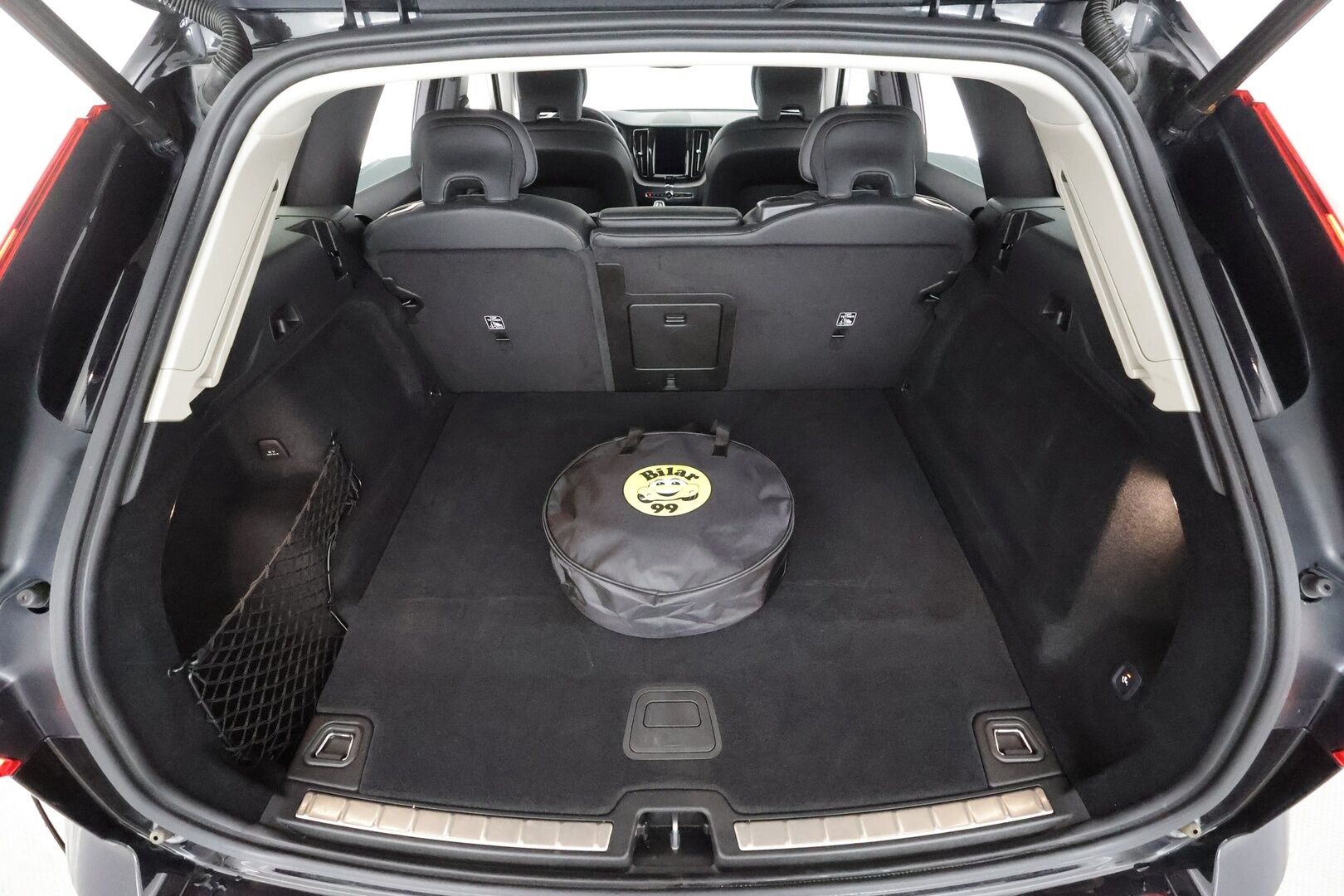 Volvo XC60 2021 T6 TwE AWD Business Inscription aut. - | ACC | Webasto | Koukku | Panorama | High Performance Audio | Muistipenkki | LED | P.Kamera | Sporttinahat | Keyless | Apple&Android | Suomi-auto | Kahdet Renkaat | Merkkhuollettu |