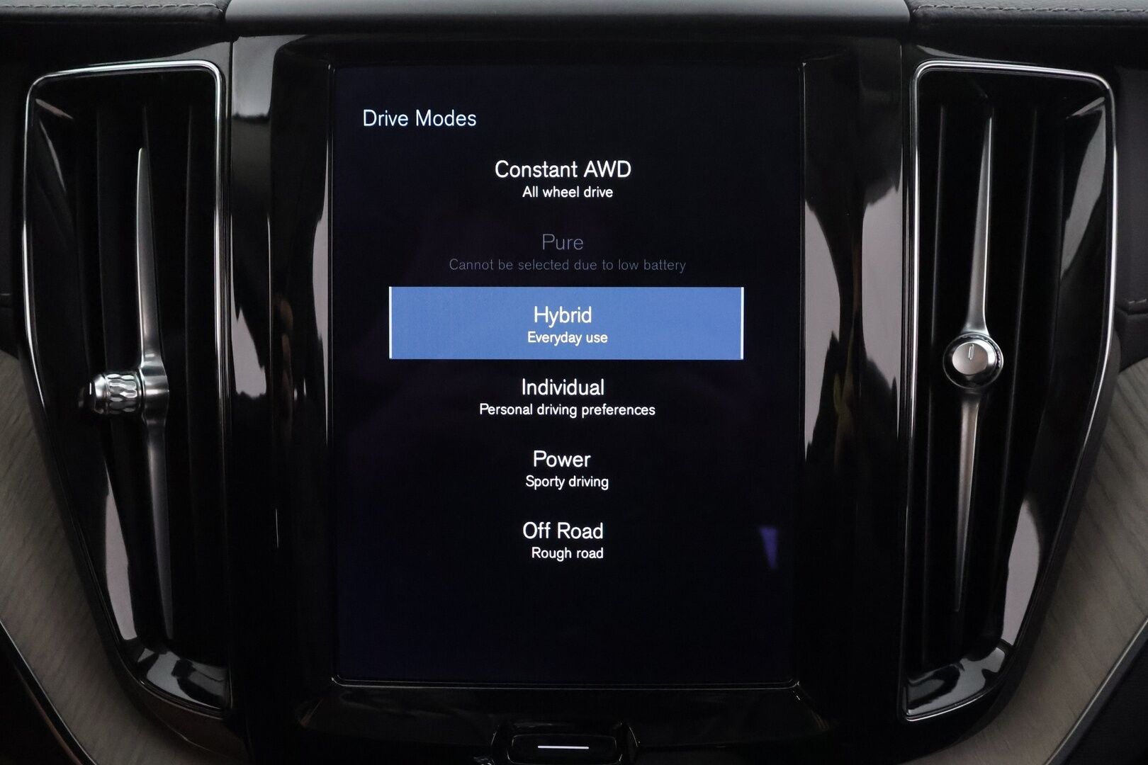 Volvo XC60 2021 T6 TwE AWD Business Inscription aut. - | ACC | Webasto | Koukku | Panorama | High Performance Audio | Muistipenkki | LED | P.Kamera | Sporttinahat | Keyless | Apple&Android | Suomi-auto | Kahdet Renkaat | Merkkhuollettu |