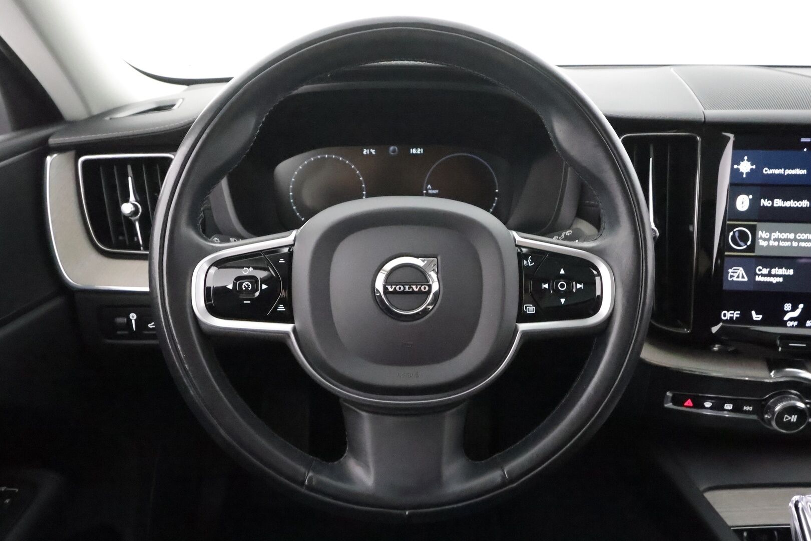 Volvo XC60 2021 T6 TwE AWD Business Inscription aut. - | ACC | Webasto | Koukku | Panorama | High Performance Audio | Muistipenkki | LED | P.Kamera | Sporttinahat | Keyless | Apple&Android | Suomi-auto | Kahdet Renkaat | Merkkhuollettu |