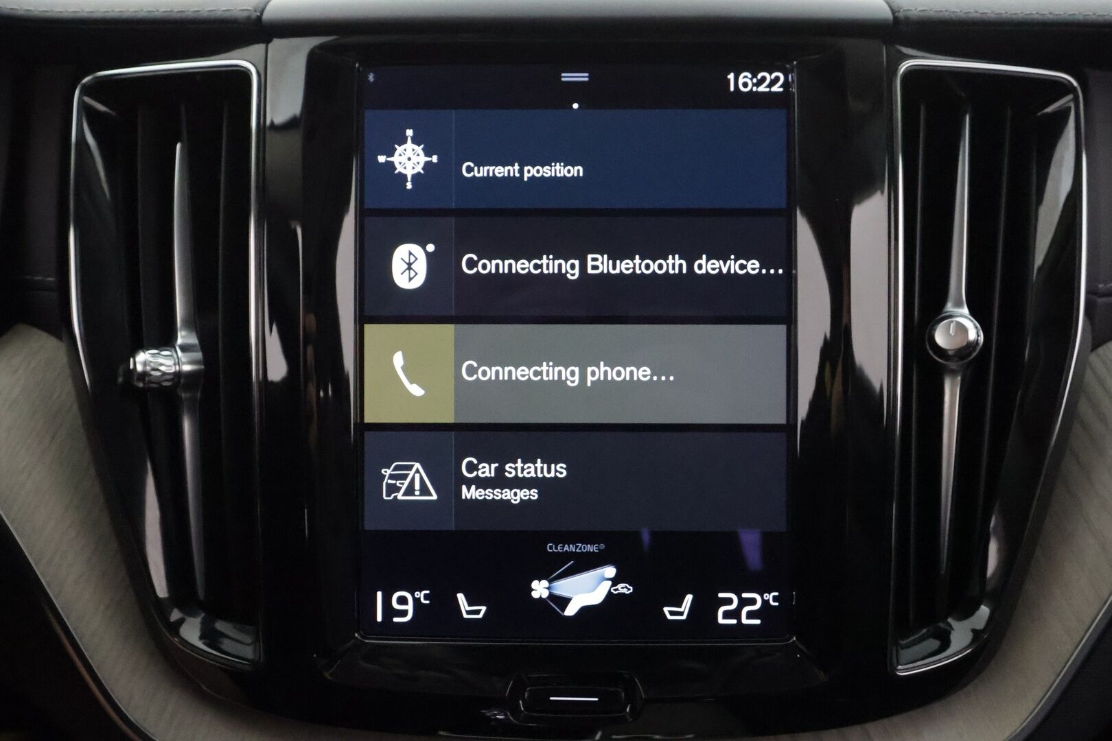 Volvo XC60 2021 T6 TwE AWD Business Inscription aut. - | ACC | Webasto | Koukku | Panorama | High Performance Audio | Muistipenkki | LED | P.Kamera | Sporttinahat | Keyless | Apple&Android | Suomi-auto | Kahdet Renkaat | Merkkhuollettu |